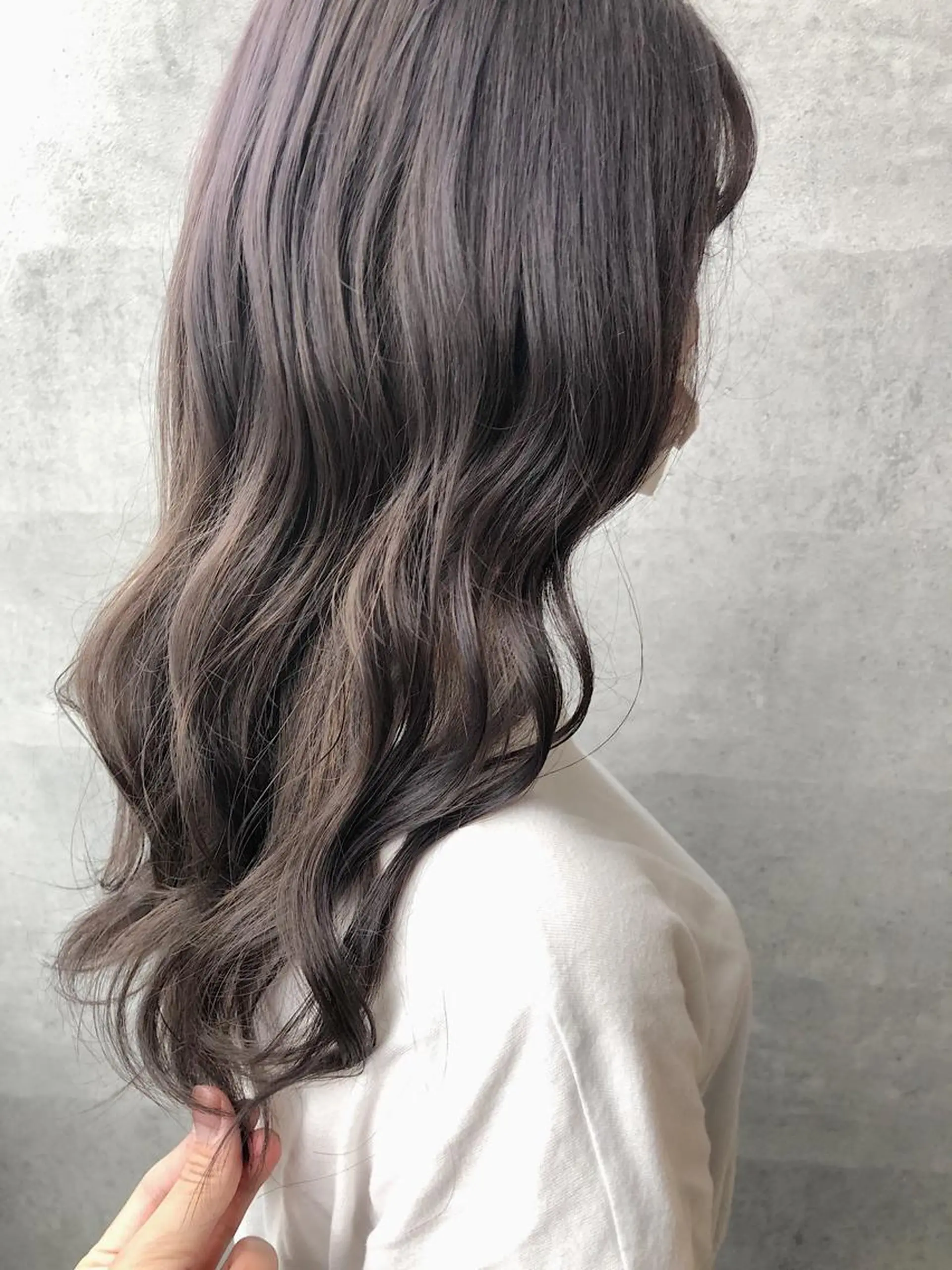 セミロング アワ ダイキのヘアスタイル