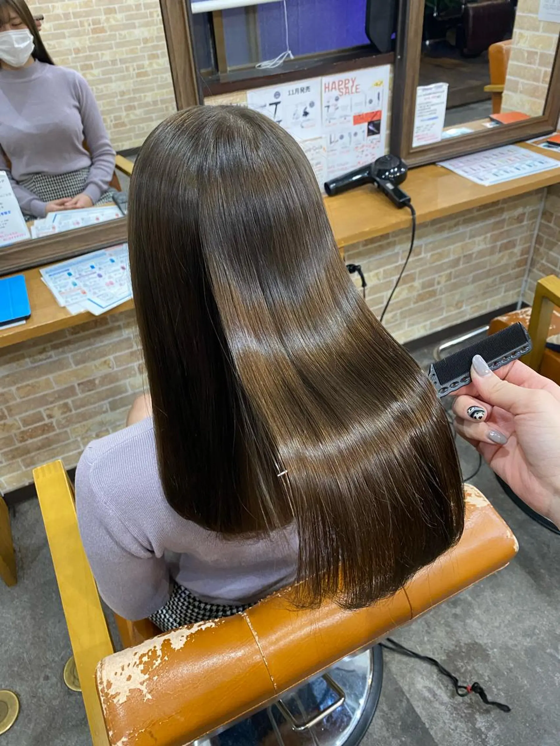 セミロング ヘアカラー トリートメント 髪質改善 🤍erikaのヘアスタイル