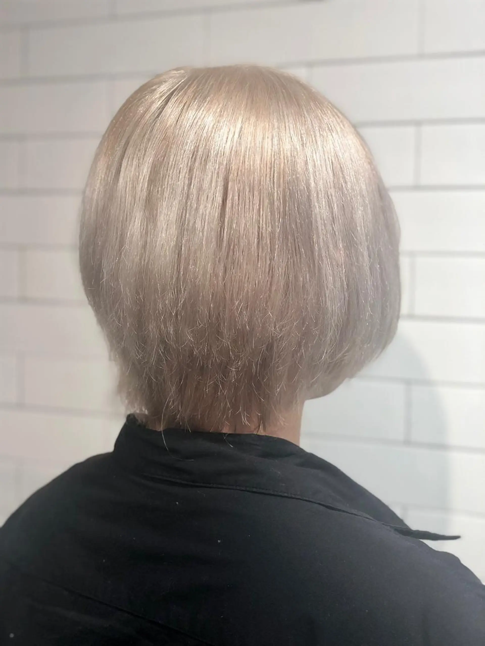 ショート カラー 🤍髪質改善➕透明感 カラー🤍川上葵のヘアスタイル