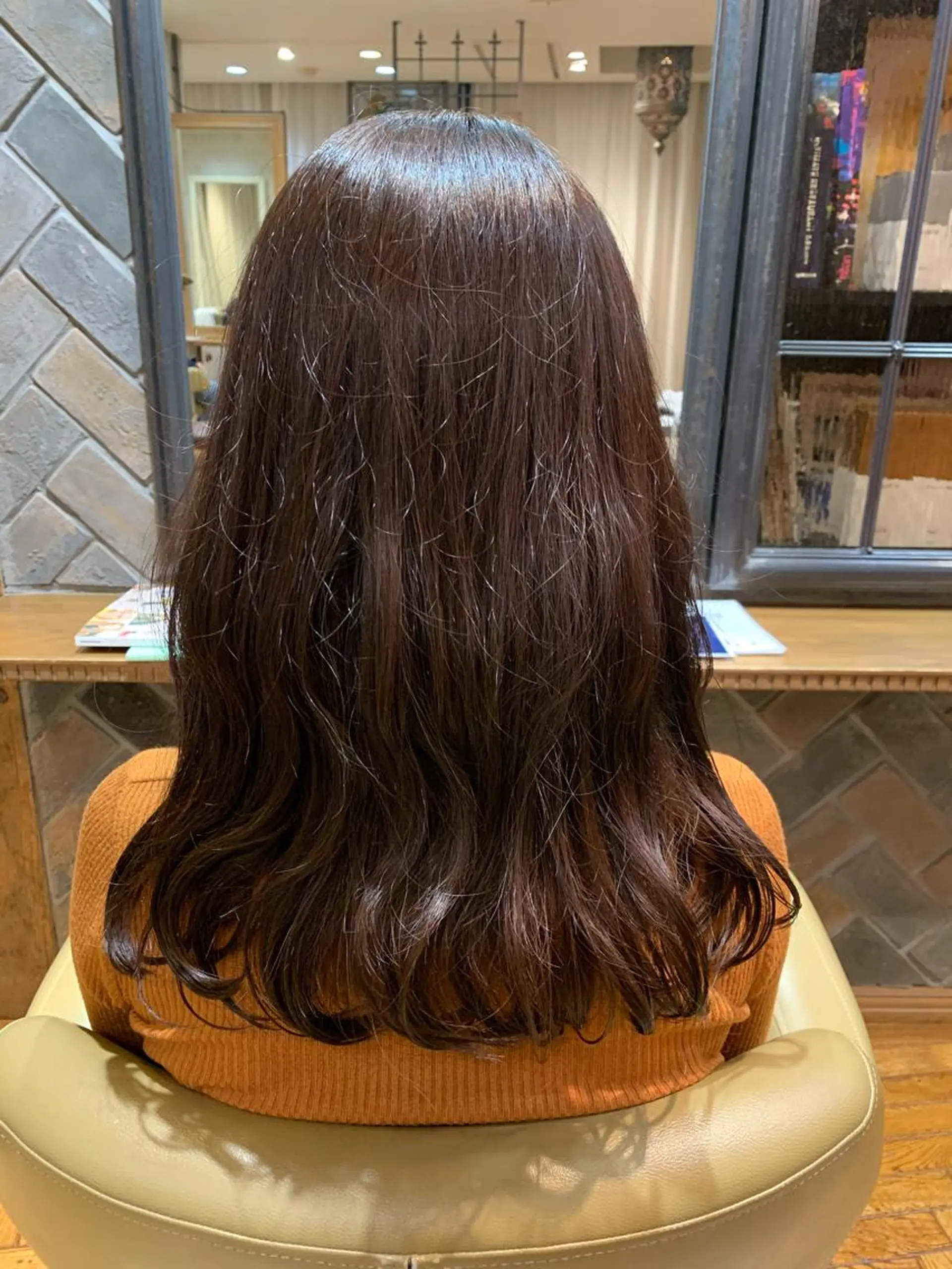 ロング アッシュ アッシュブラウン ごとう さなのヘアスタイル