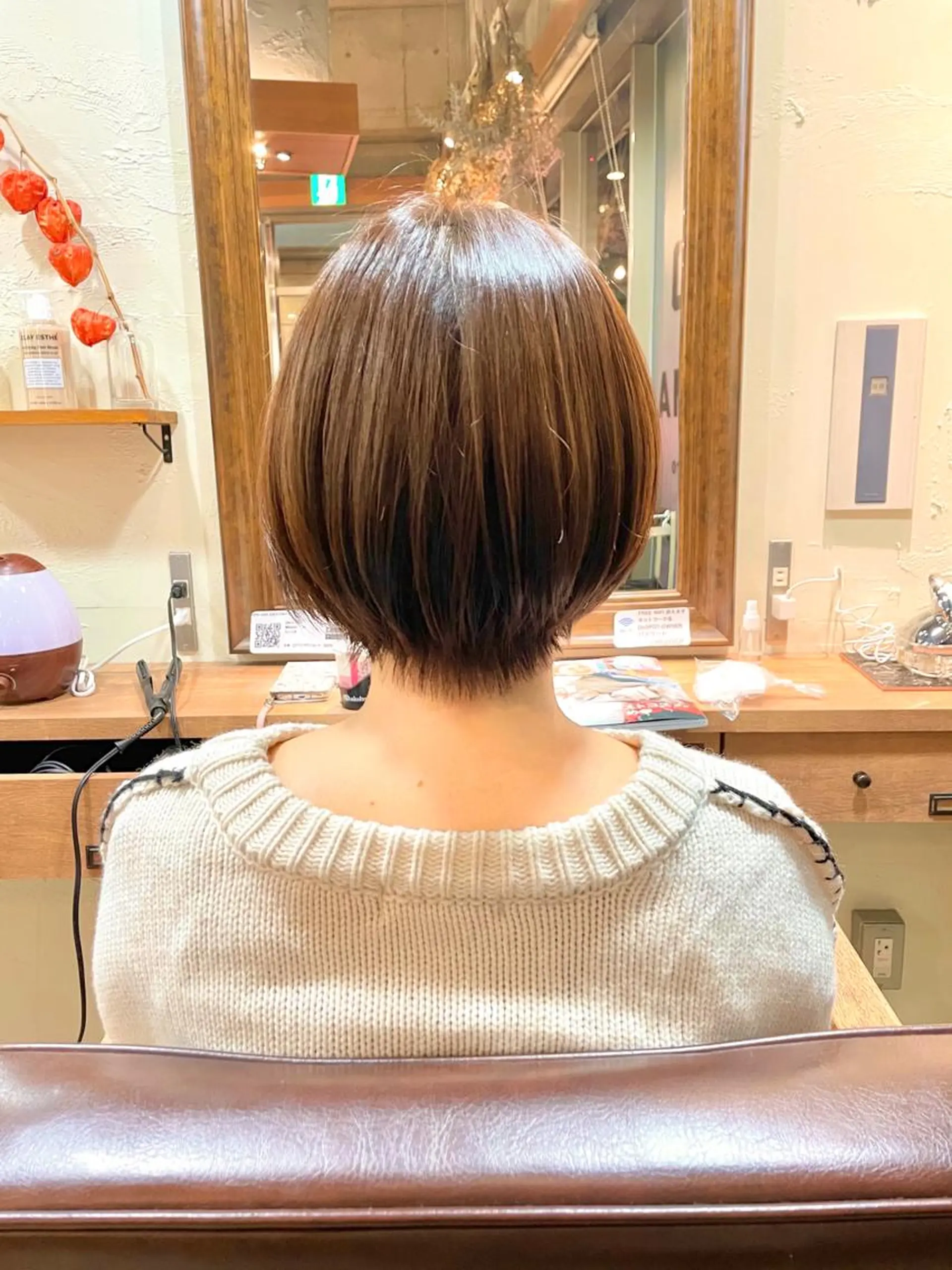 ショート カラー ショート/レイヤー/ ボブ/縮毛矯正のヘアスタイル