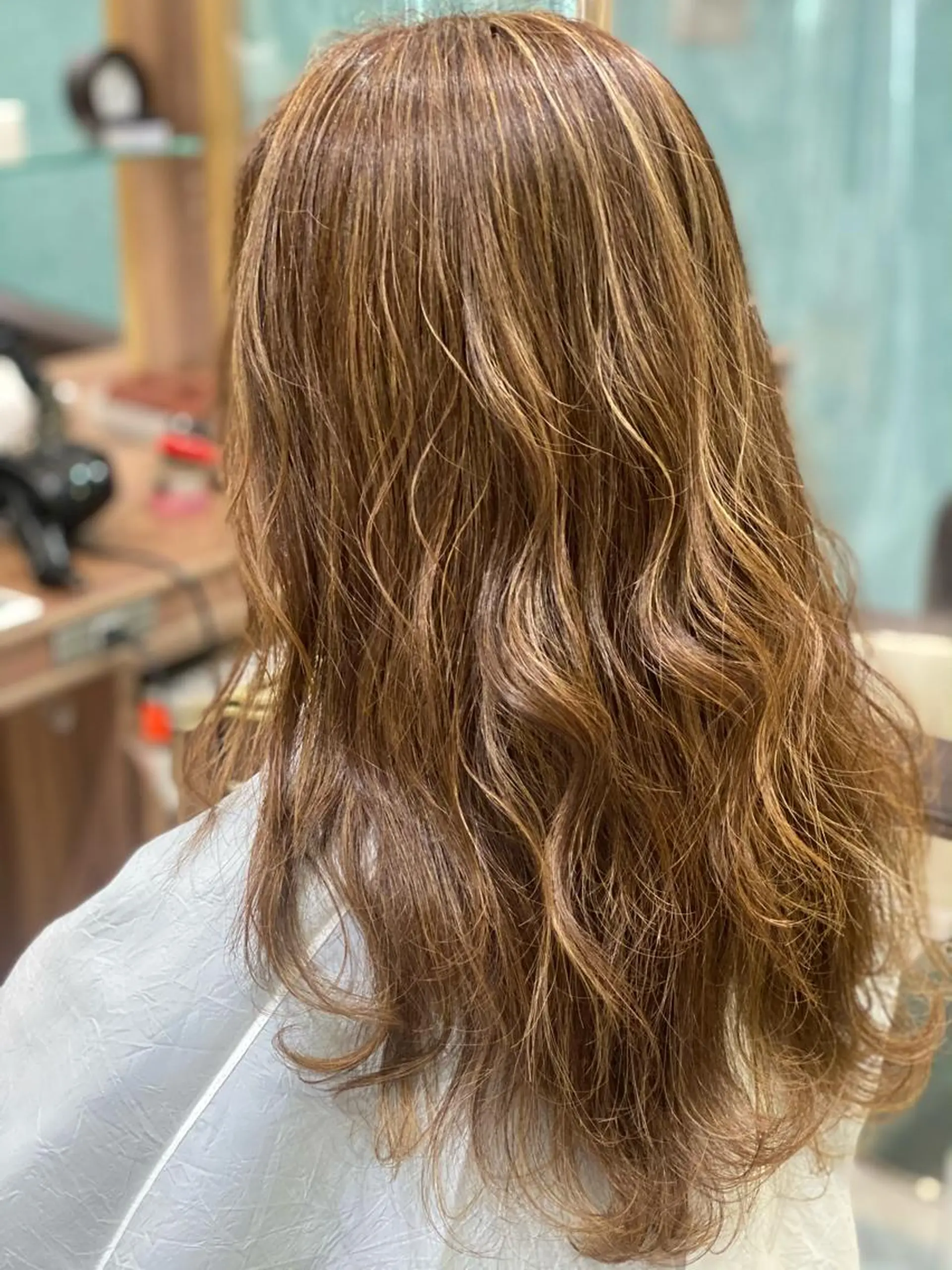 ロング カラー ベージュカラー ブロンド ブロンドベージュ ヘアカラー トリートメント 💎大人ハイライト 💎上杉一也💎のヘアスタイル