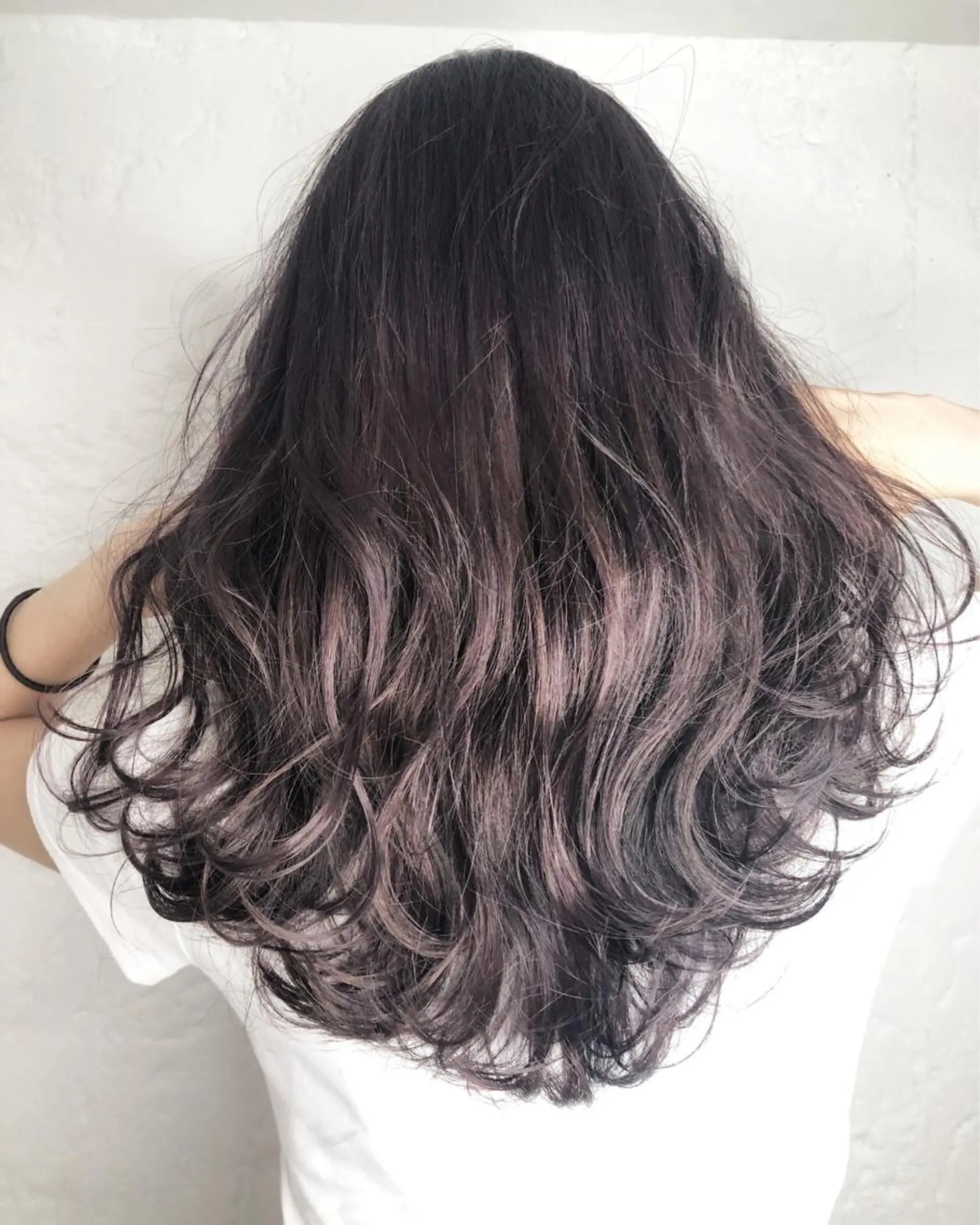 セミロング カラー ピンクカラー バイオレットカラー 韓国風×透明感カラー 髪質改善オタベシンヤのヘアスタイル