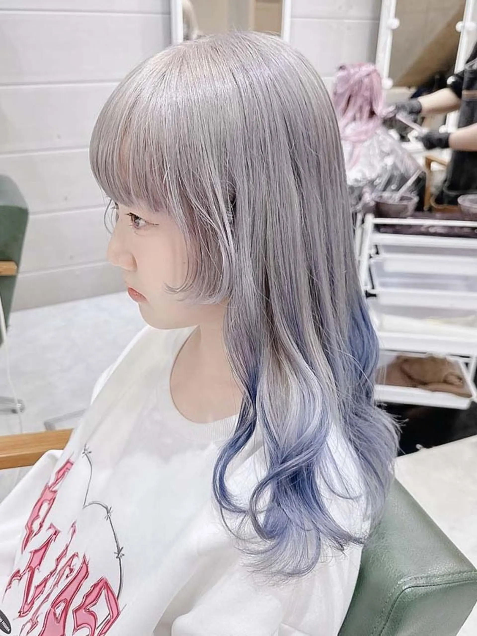 ロング カラー ヘアアレンジ ブリーチ ケアブリーチ 透明感カラー デザインカラー ハイトーンカラー Days 透明感カラーのヘアスタイル