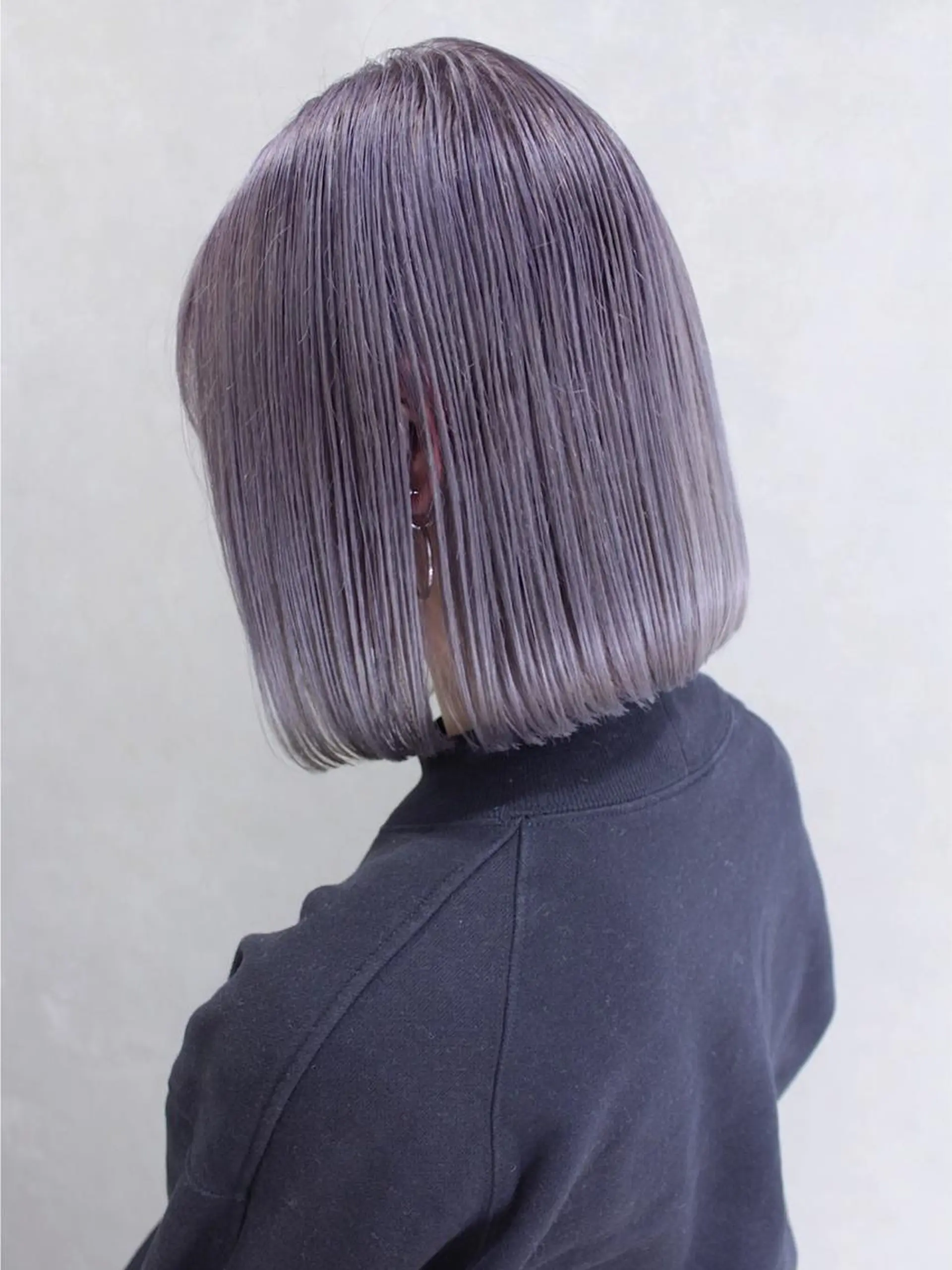 ミディアム カラー ヘアアレンジ パープルカラー シルバー ヘアカラー トリートメント lani 天神大名/ブリーチのヘアスタイル