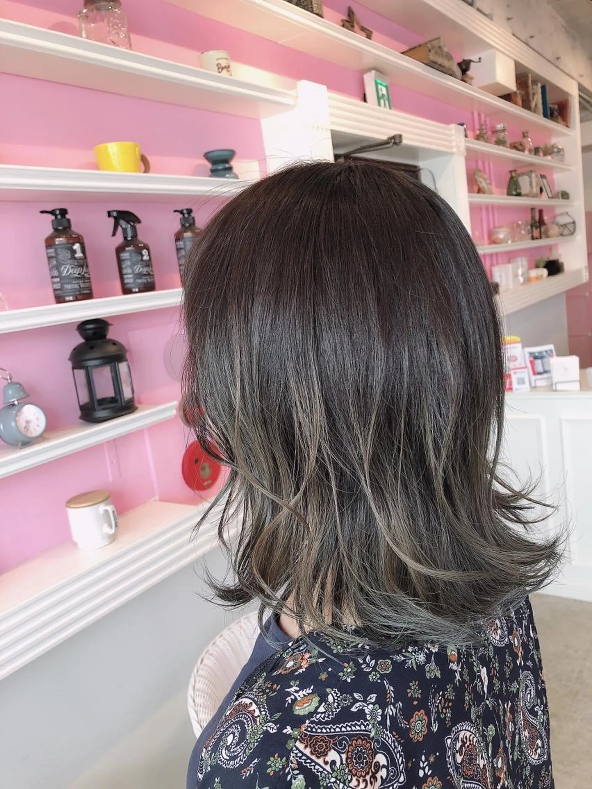 ミディアム カラー カット ヘアカラー トリートメント 浦山 和之のヘアスタイル