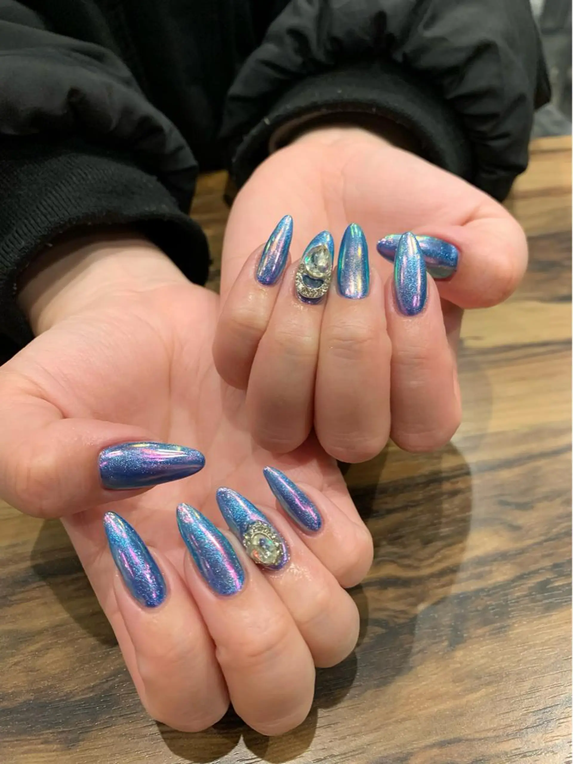 ネイル オーロラネイル マグネットネイル ミラーネイル ハンドネイル Nail Salon R.N アールドットエヌ所属・R.N アールドットエヌのネイルデザイン