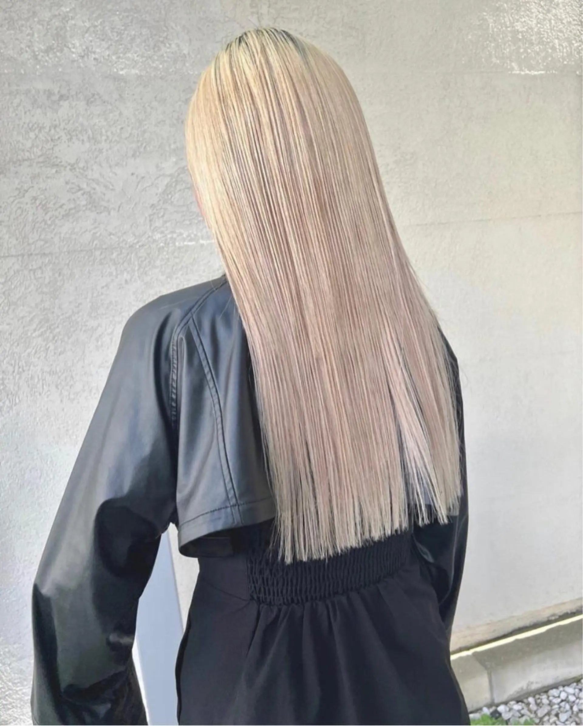 ロング カラー ヘアアレンジ エクステ ツガミ リナのヘアスタイル