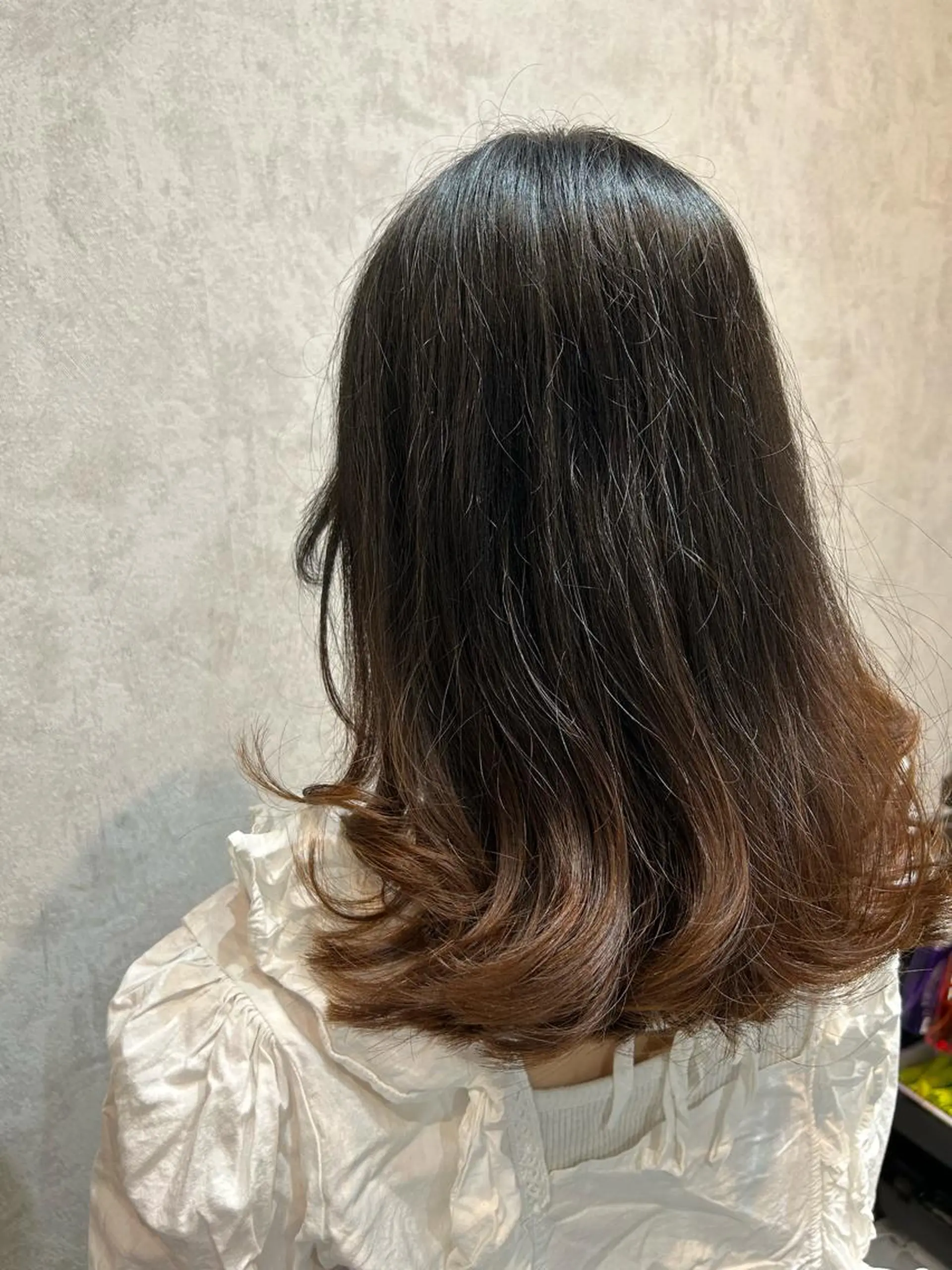 ミディアム ヘアアレンジ レイヤーカット 飯塚 沙衣のヘアスタイル