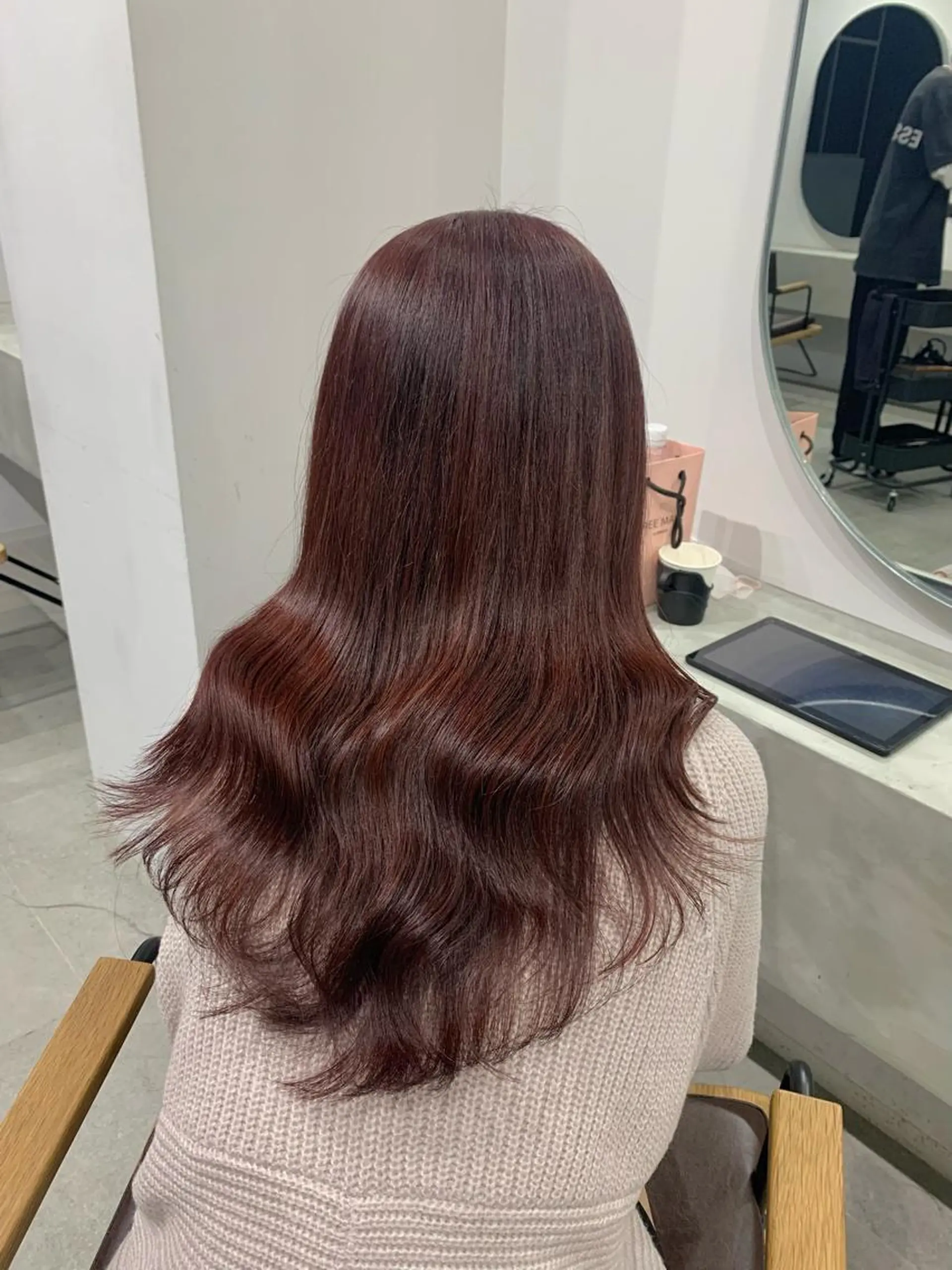 ロング カット ヘアカラー トリートメント traceby8所属・traceby8 小濱彰太のヘアスタイル
