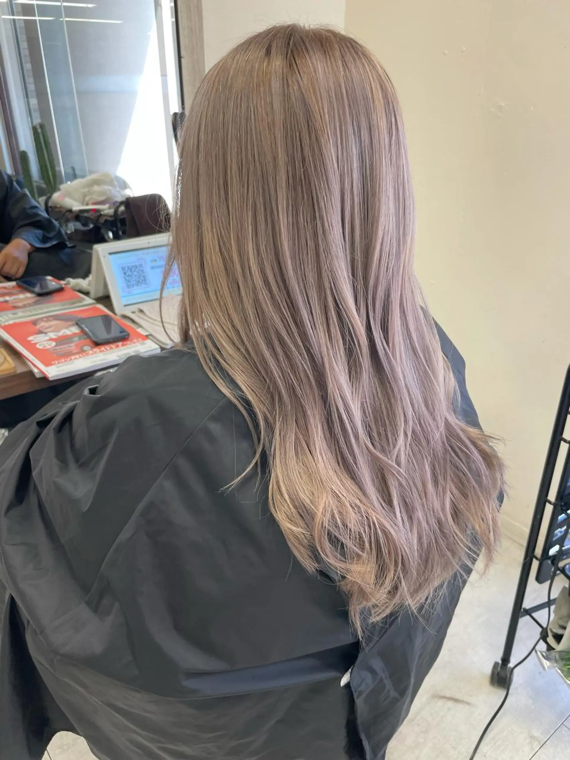 ロング カラー ヘアカラー トリートメント カラー職人/上川原 雄飛のヘアスタイル