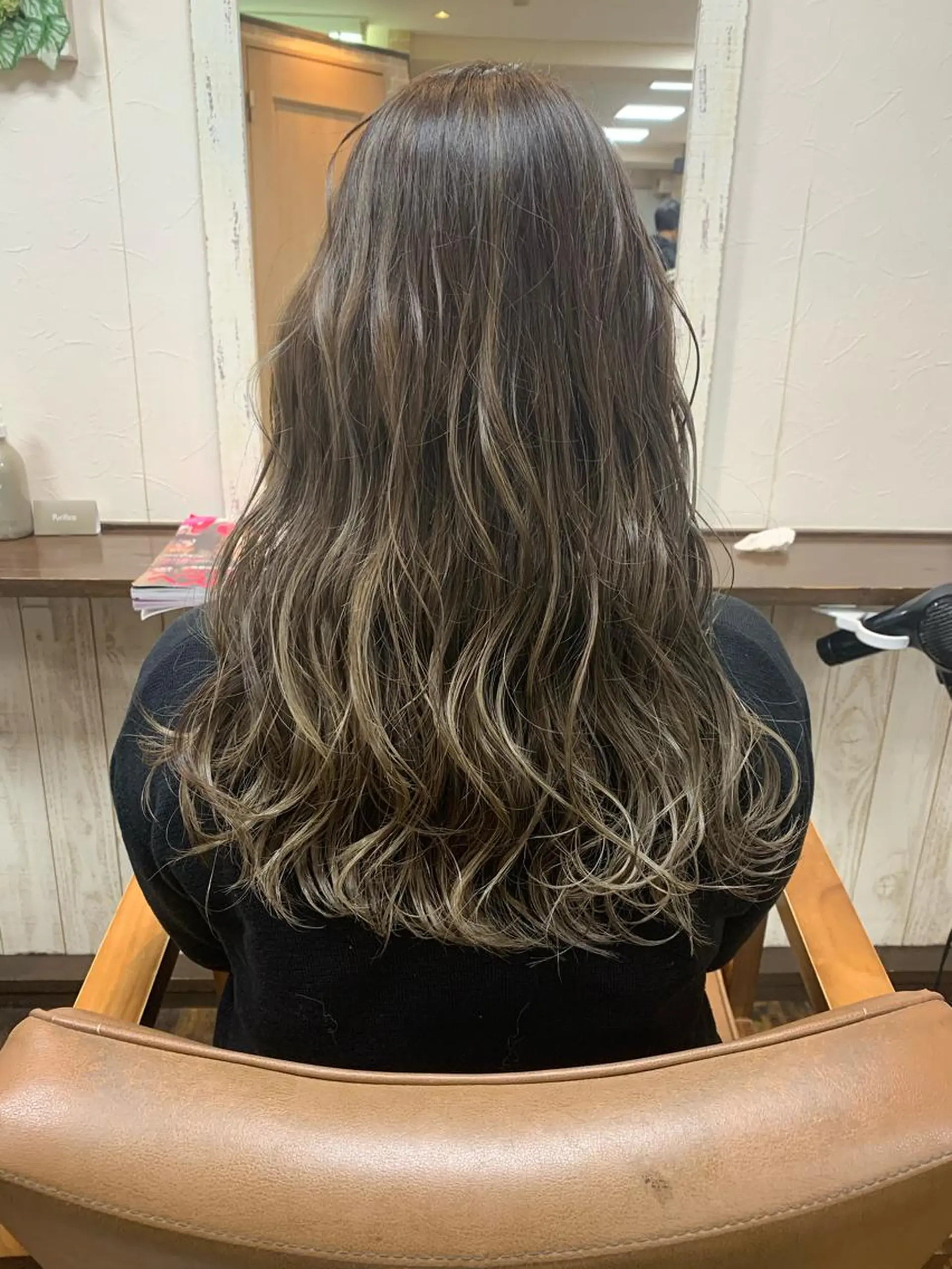 セミロング カラー ヘアカラー est hair Ameri 松戸西口店所属・est  店長 ✂︎高橋✂︎のヘアスタイル