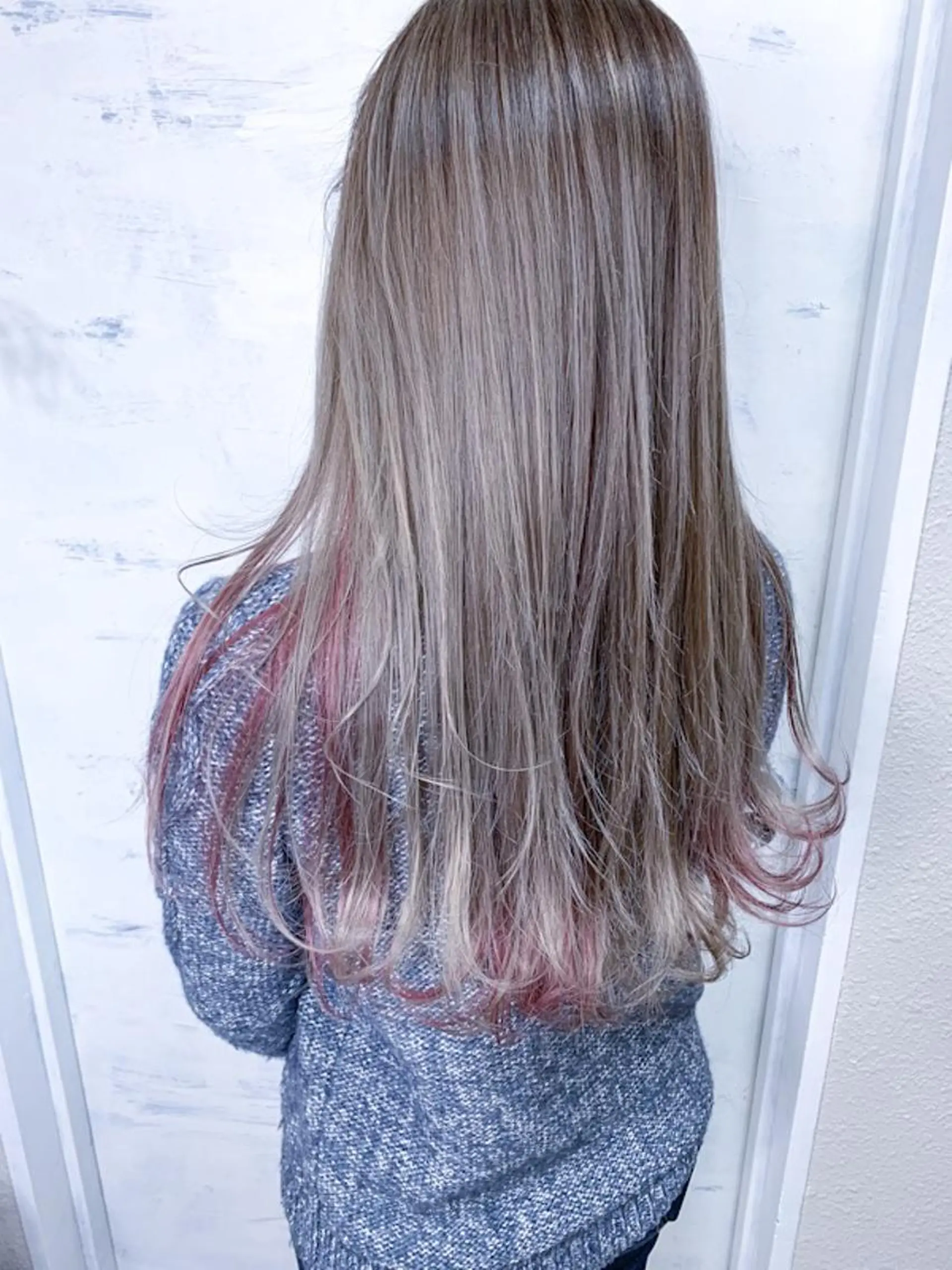 ロング カラー ブリーチ ブルーカラー 透明感カラー ピンクカラー ピンクパープル ヘアカラー エクステ BOX mico.のヘアスタイル