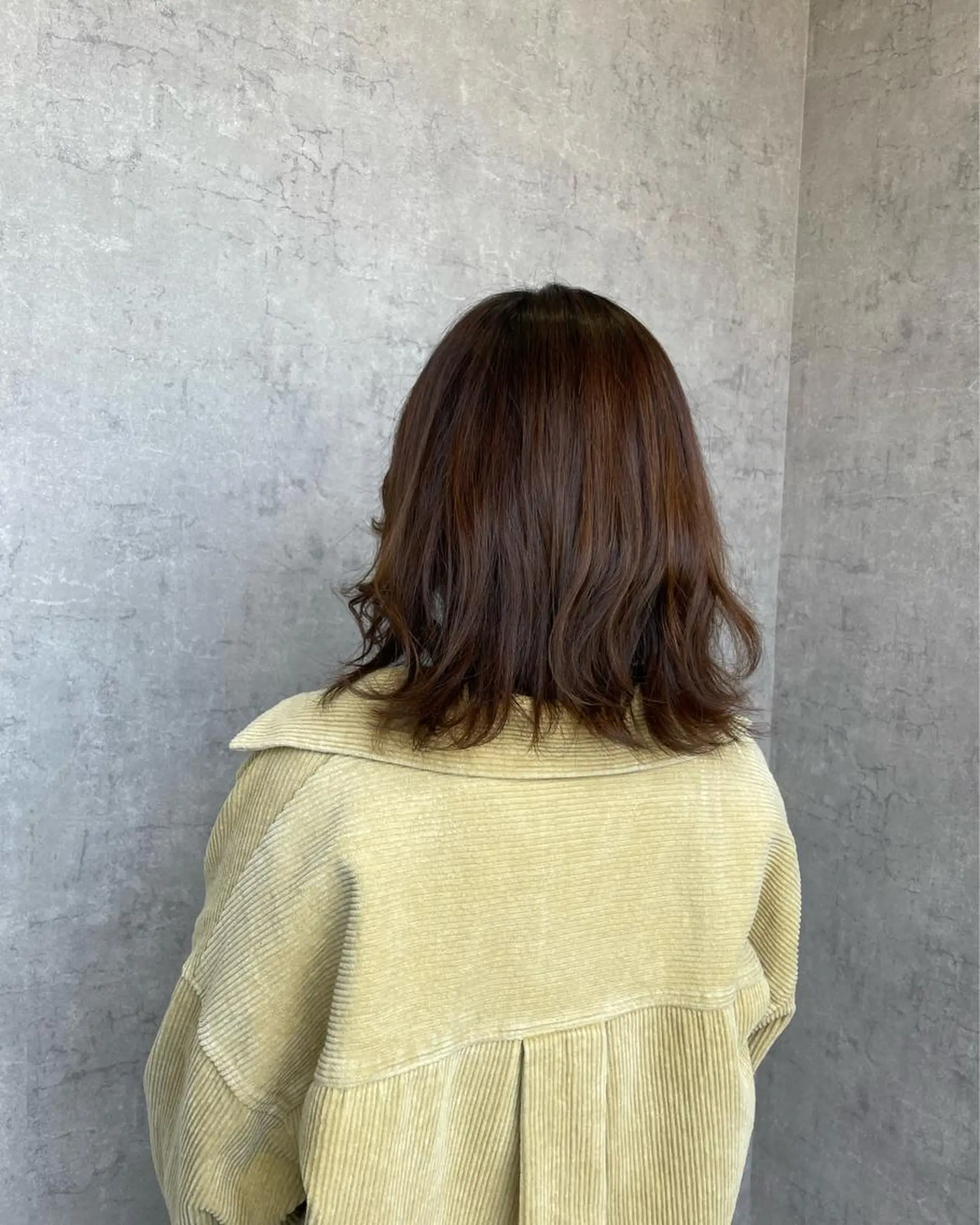 カラー ブラウンカラー マットブラウン 丸山 雷世のヘアスタイル