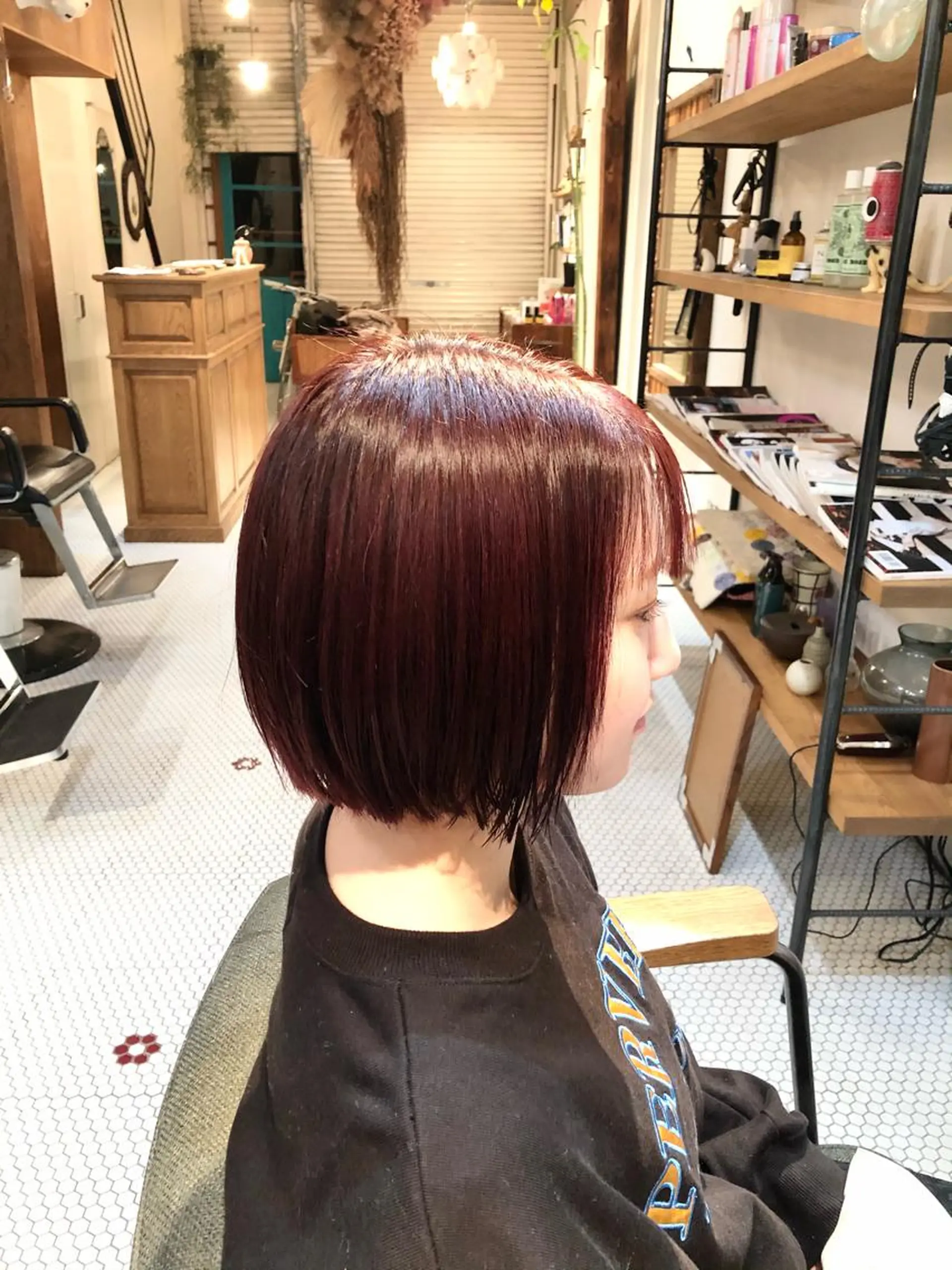 ショート カラー 切りっぱなしボブ ブリーチ ブラウンカラー レッドカラー レッドブラウン すみとも るなのヘアスタイル