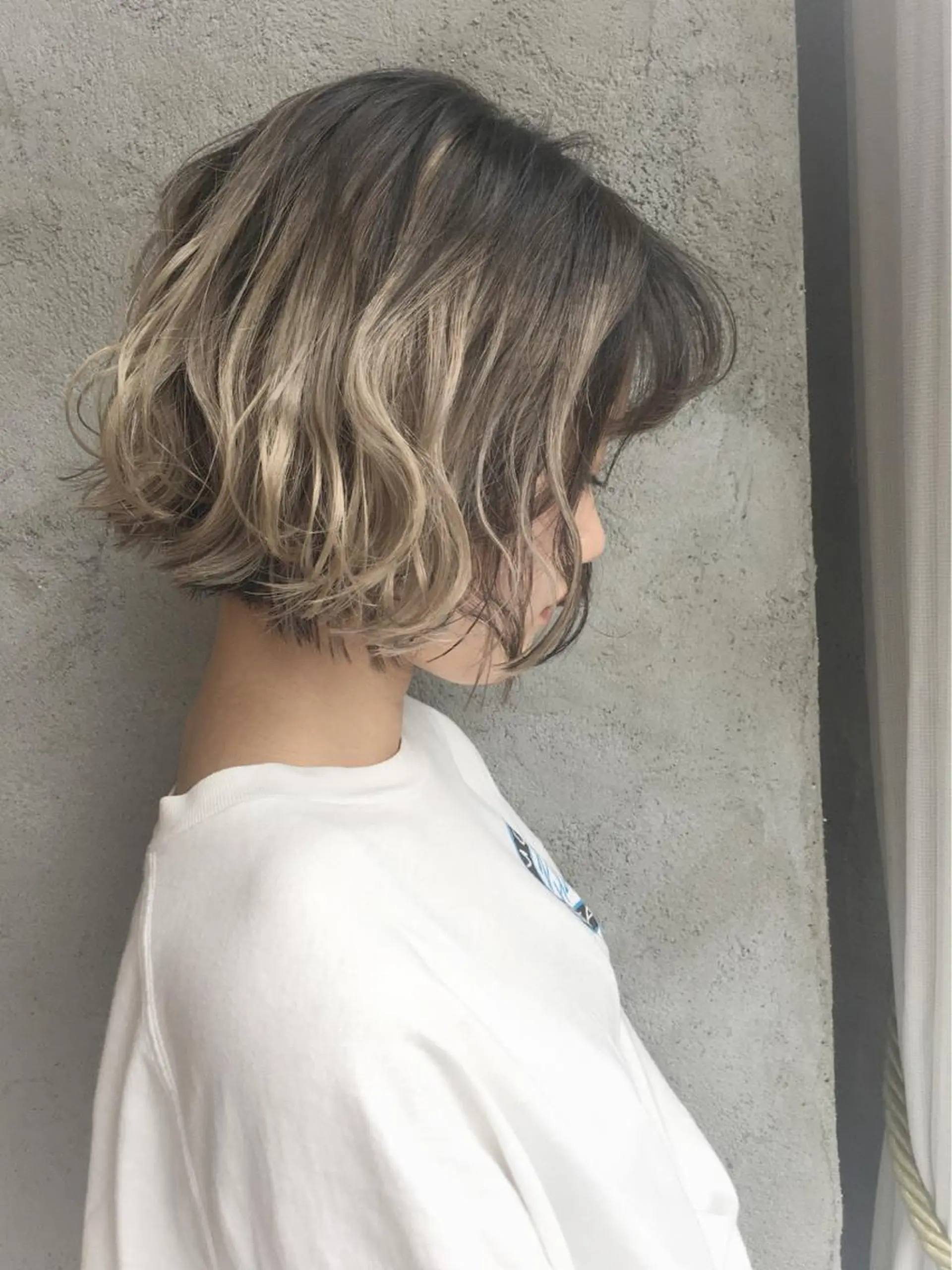 ショート カラー デザインカラー グラデーションカラー EMANON天神所属・Hitomi Ezakiのヘアスタイル