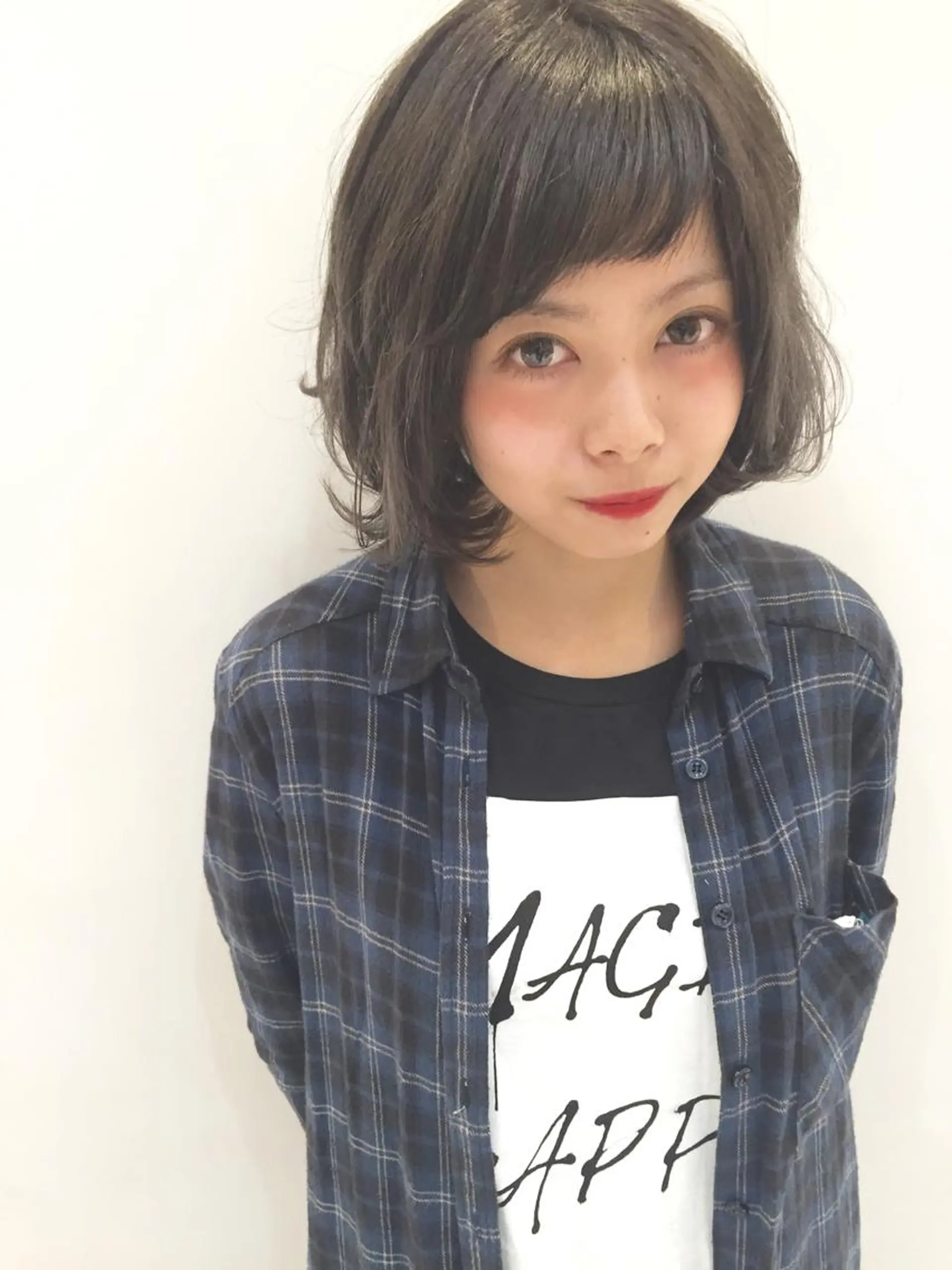 ショート カラー アッシュ シルバー シルバーアッシュ ボブ ラフィスヘアードープ所属・[外国人風カラー] 田中健太のヘアスタイル