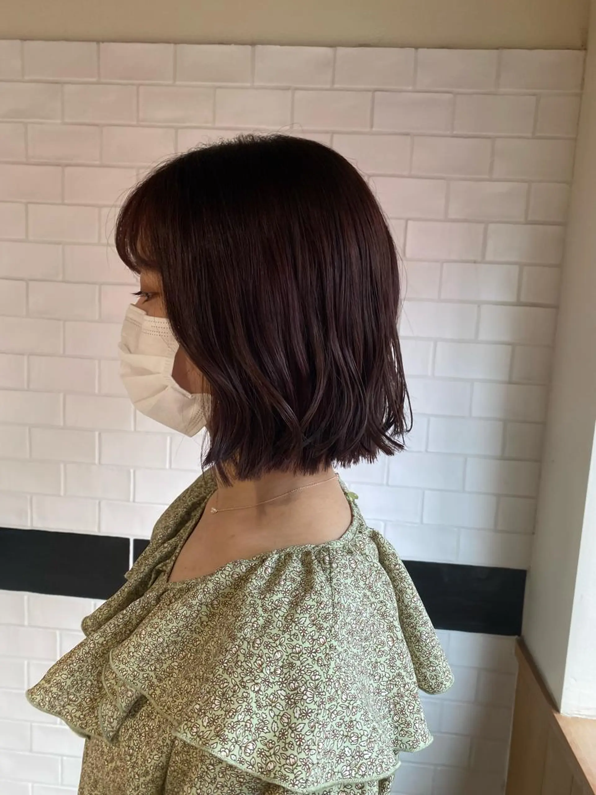 ミディアム カラー バイオレットカラー カット ヘアカラー トリートメント io濱川 遥のヘアスタイル