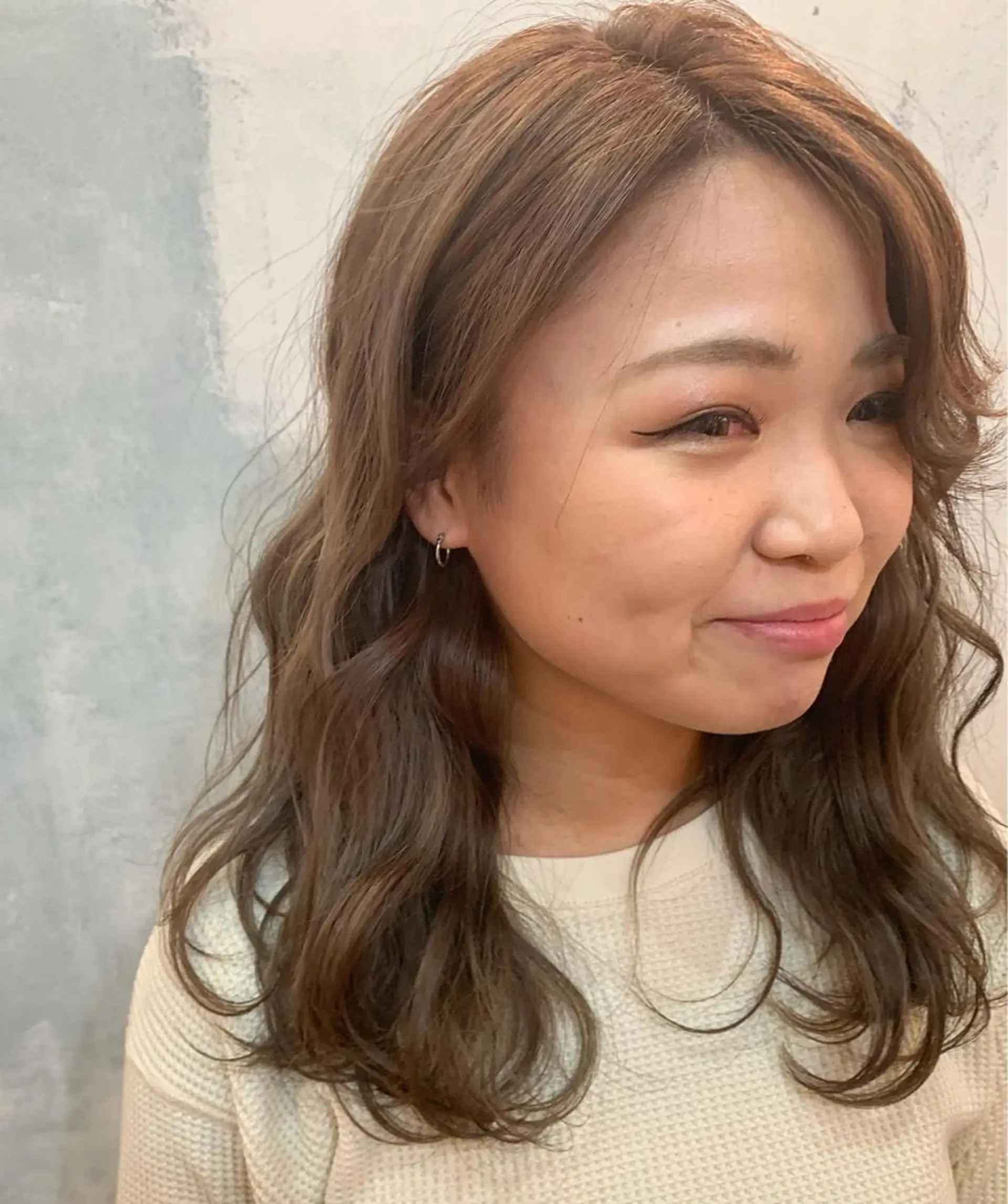 ロング カラー ベージュカラー ブリーチ ハイライトカラー ハイライト ヘアカラー トリートメント 🍑艶髪✖️暖色系 ✨momoka🍑のヘアスタイル