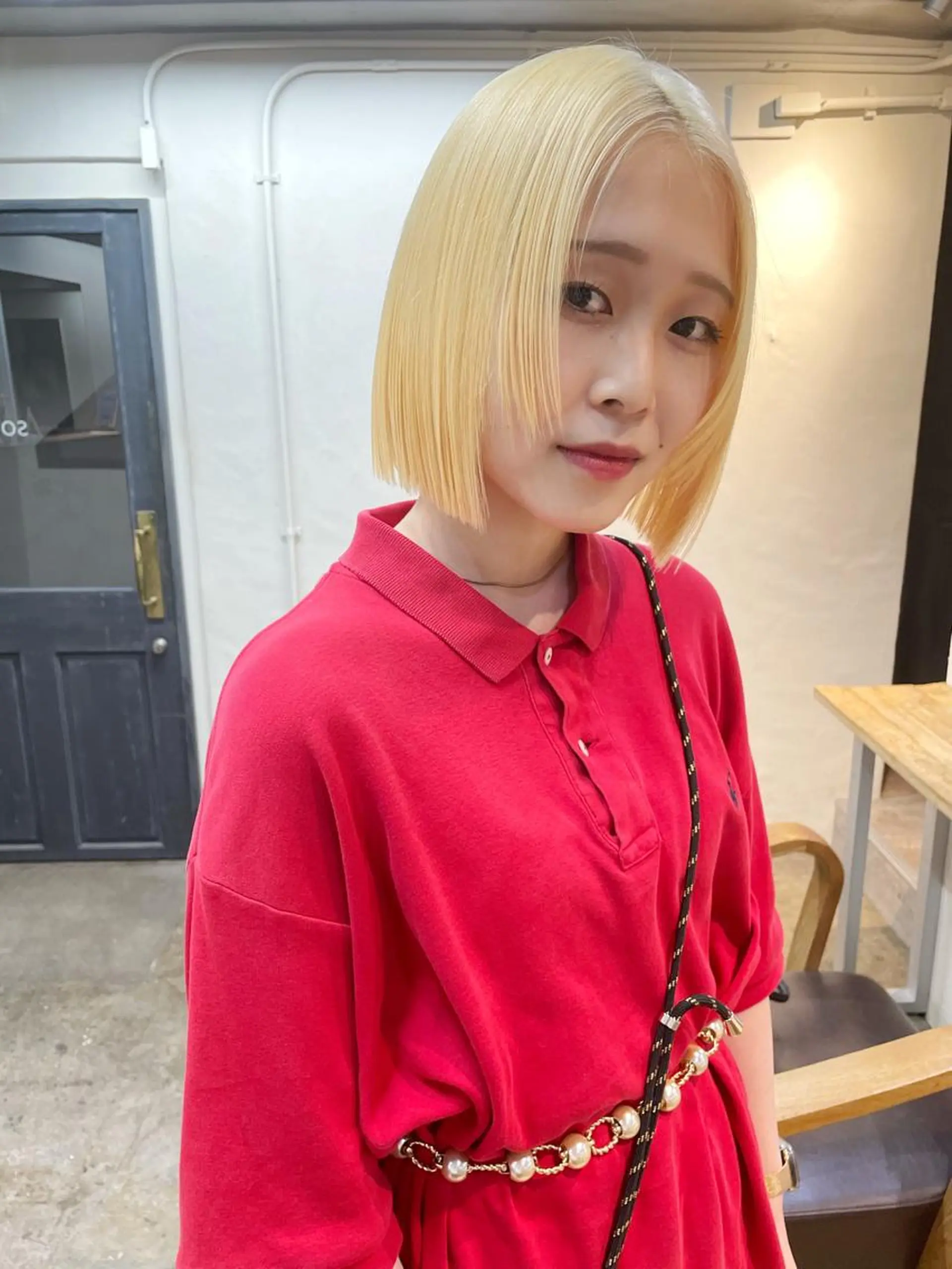 ショート カラー ヘアアレンジ 抜きっぱなしブロンド カット ヘアカラー トリートメント 丸山渉/パーマ エフェクトブリーチのヘアスタイル