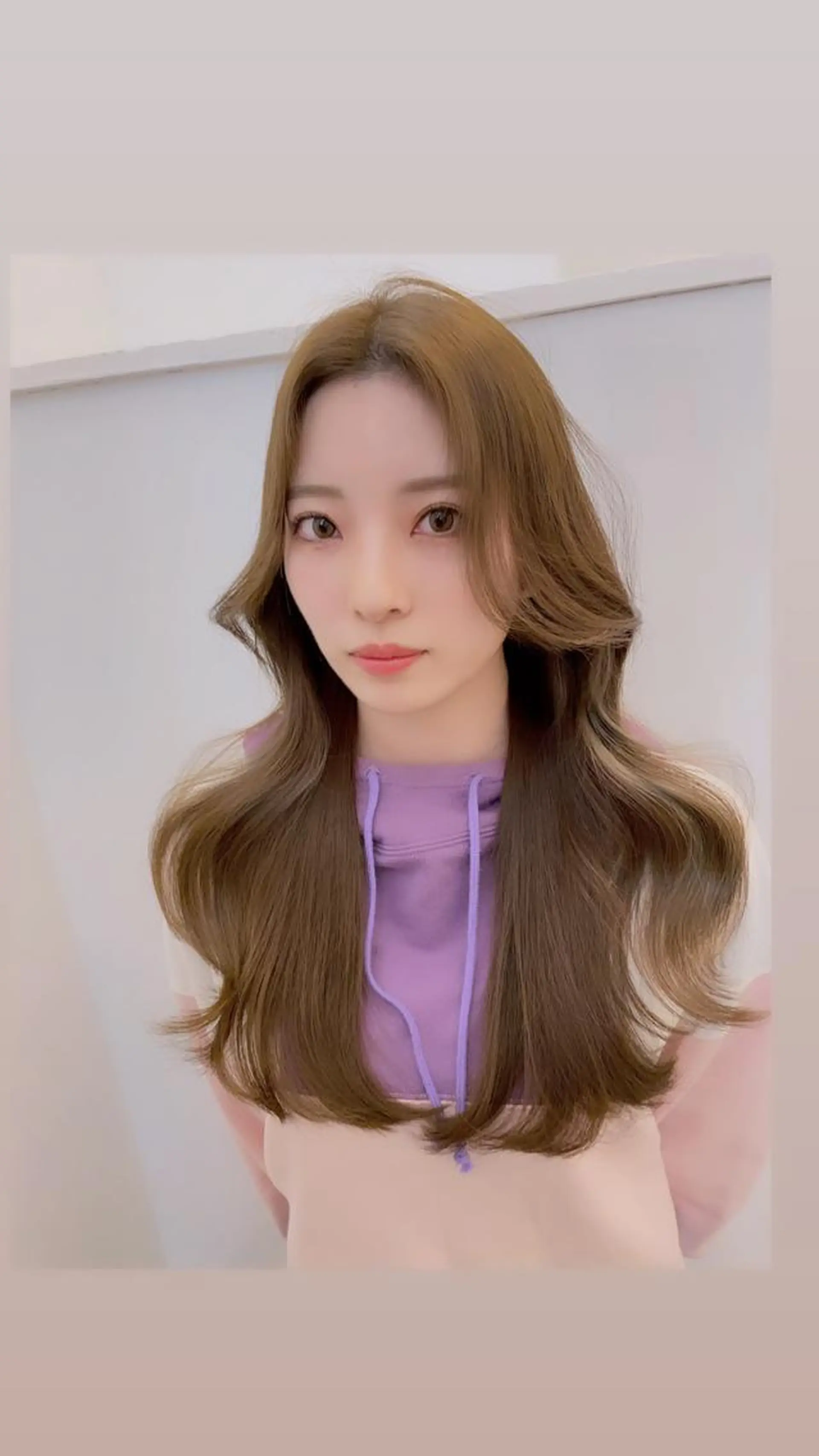 ミディアム カット ヘアカラー トリートメント 韓×中くびれヘア💋 髪質改善宇塚元哉💓のヘアスタイル