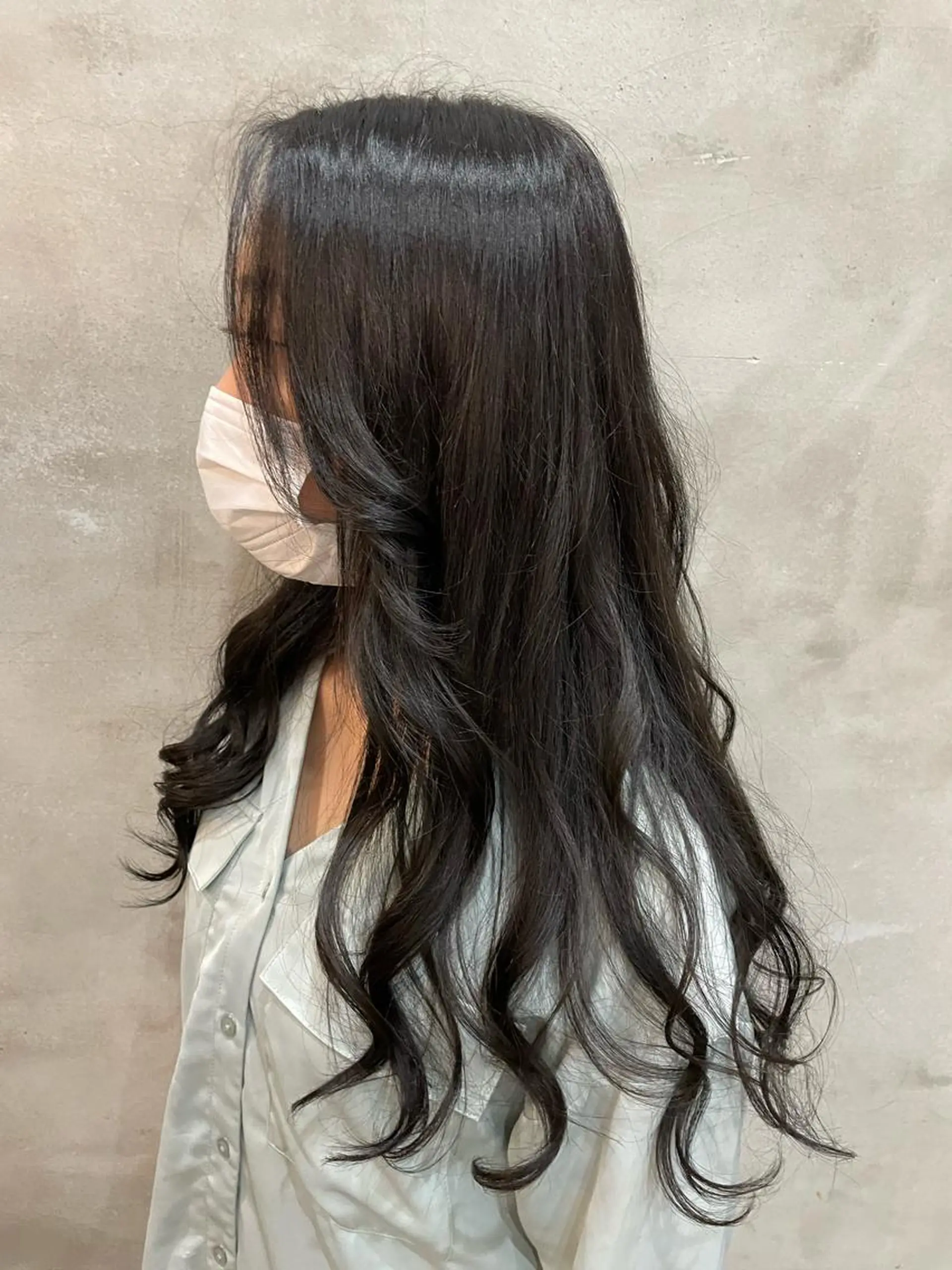 ロング カラー 黒髪 グレーブラック ヘアカラー トリートメント 【ピンク/韓国ヘア/ ヘアセット】亜海のヘアスタイル