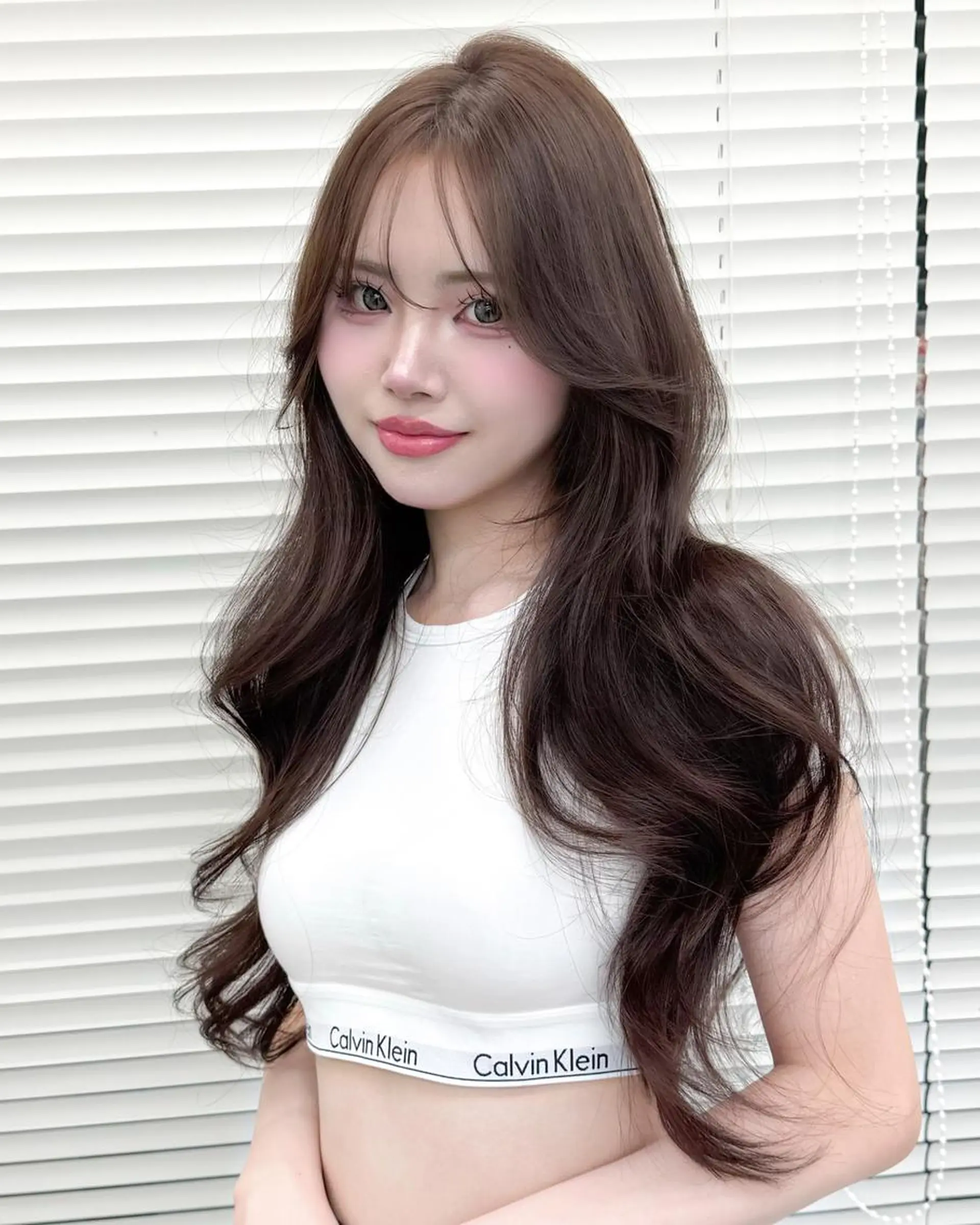 ロング カラー 韓国ベージュ🇰🇷 レイヤー🤍SHEのヘアスタイル