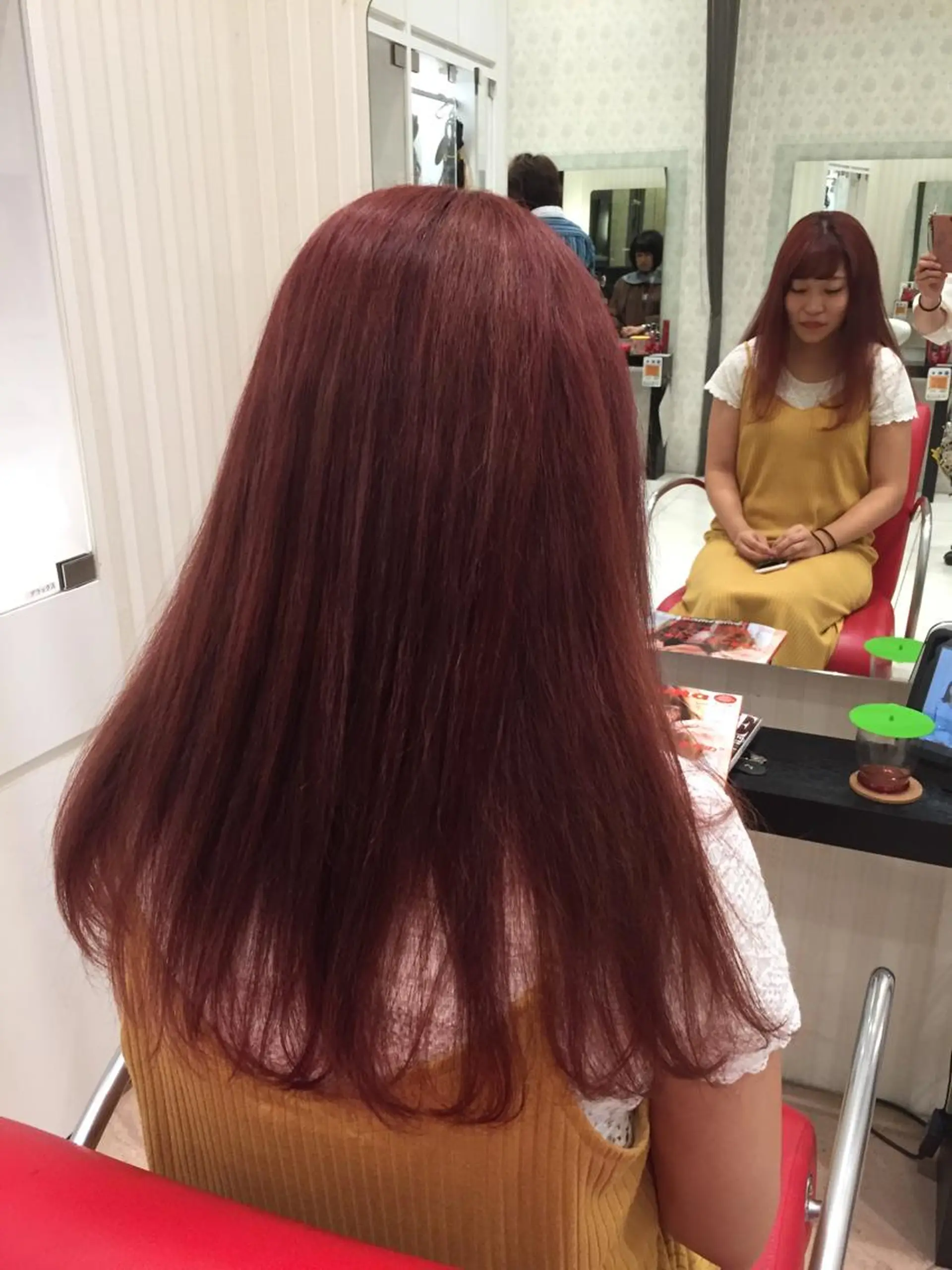 ロング カラー 田畑 福恵のヘアスタイル