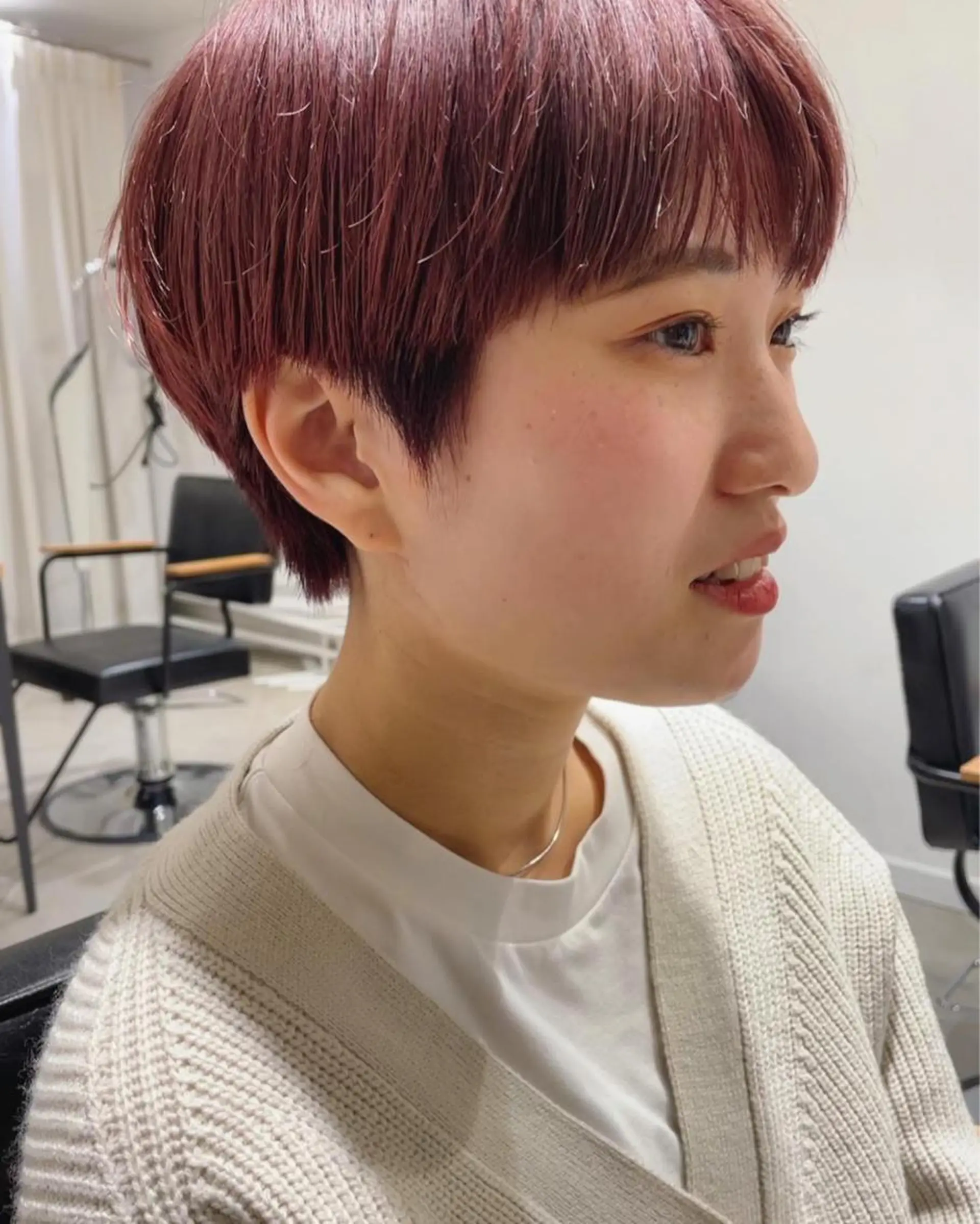 ショート カラー ローズカラー ショートヘア カット ヘアカラー トリートメント Loom.所属・村上雅人 ナチュラルモードのヘアスタイル