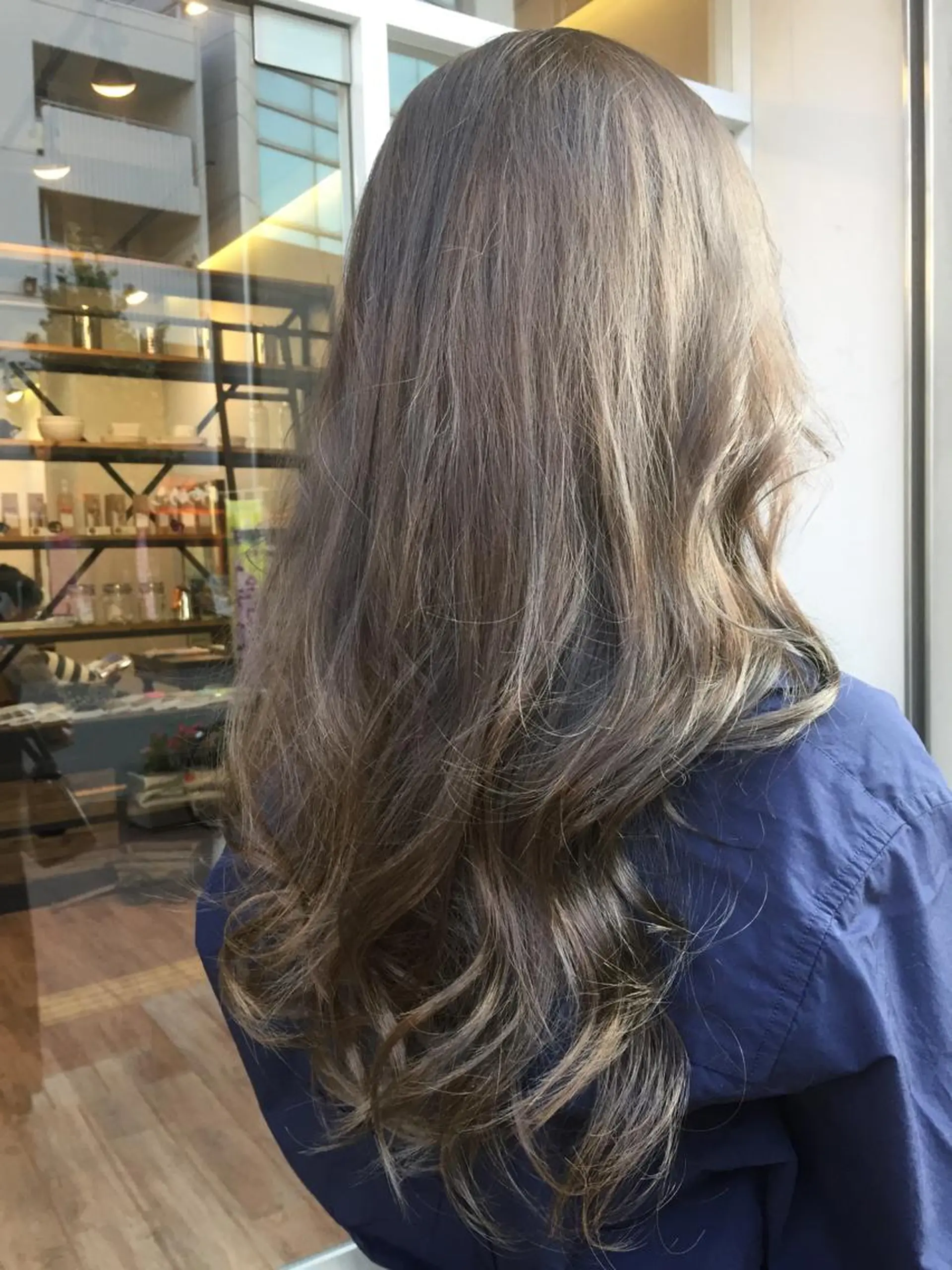 ロング カラー アッシュ 透明感カラー ヘアカラー トリートメント ◇おの あすか◇のヘアスタイル