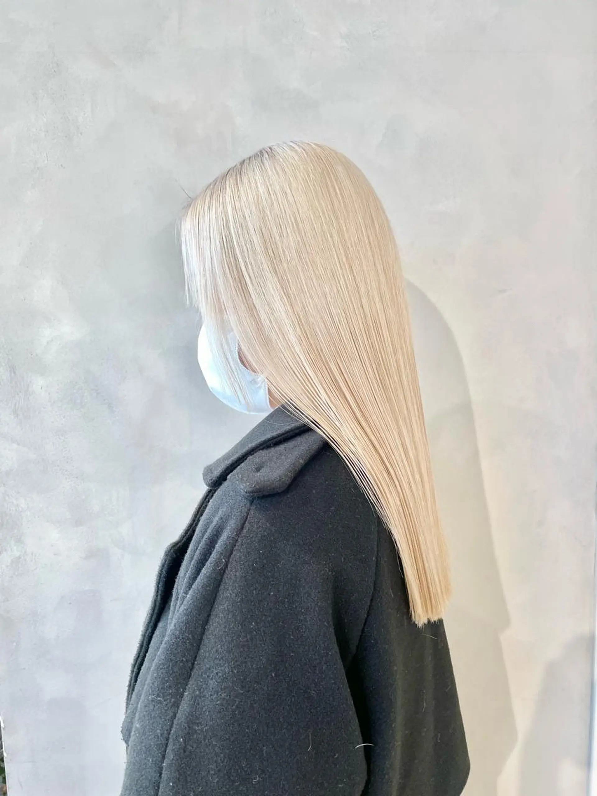 ロング カラー ベージュカラー ホワイトベージュ ヘアカラー トリートメント ヘアセット meme原宿所属・ブロンド・ハイトーン ／遠藤将太のヘアスタイル