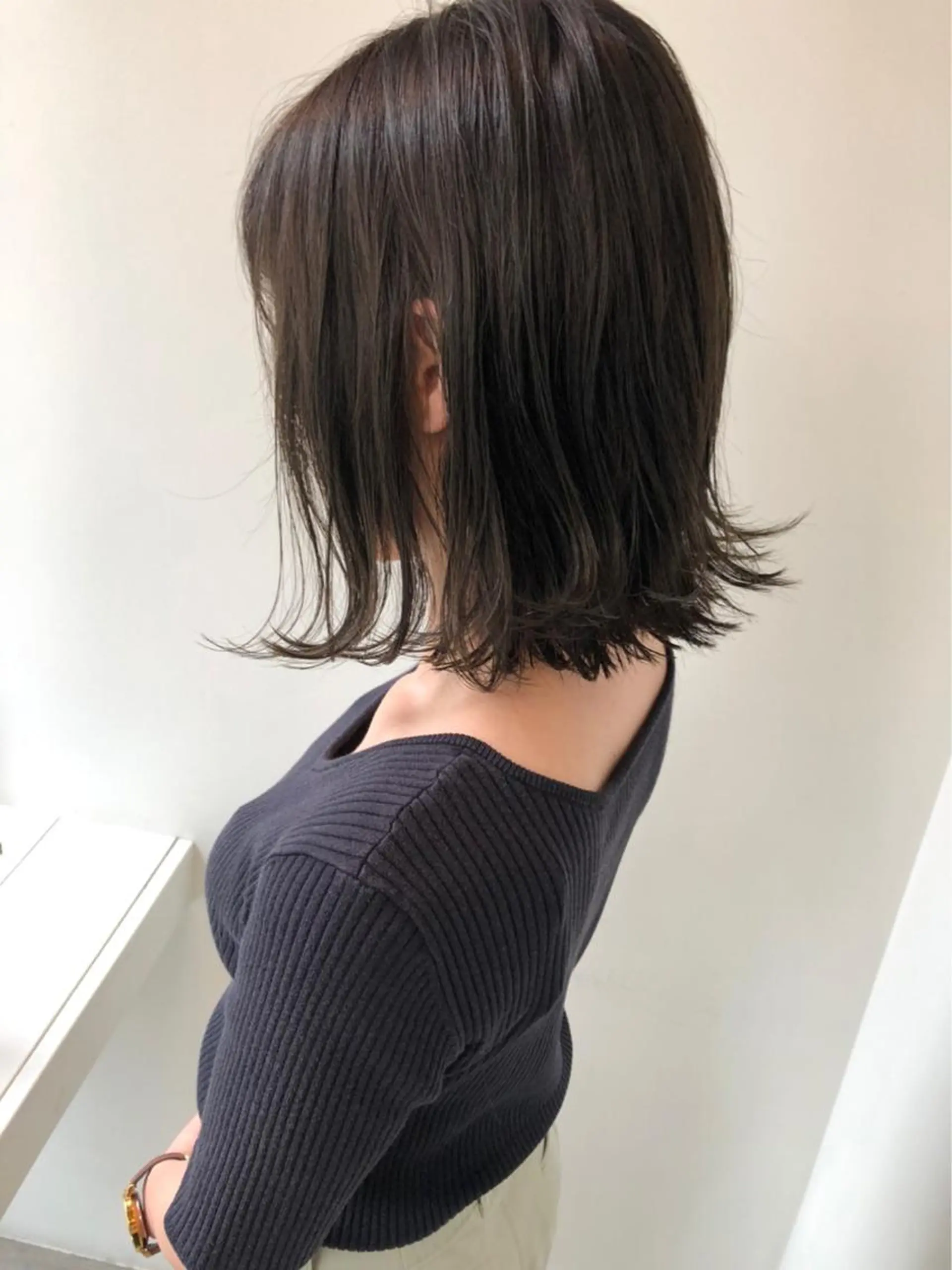 ミディアム カラー パーマ ヘアアレンジ ネイル マツエク・マツパ アイブロウ 前髪パーマ/割れ癖 /レイヤー/駅近のヘアスタイル