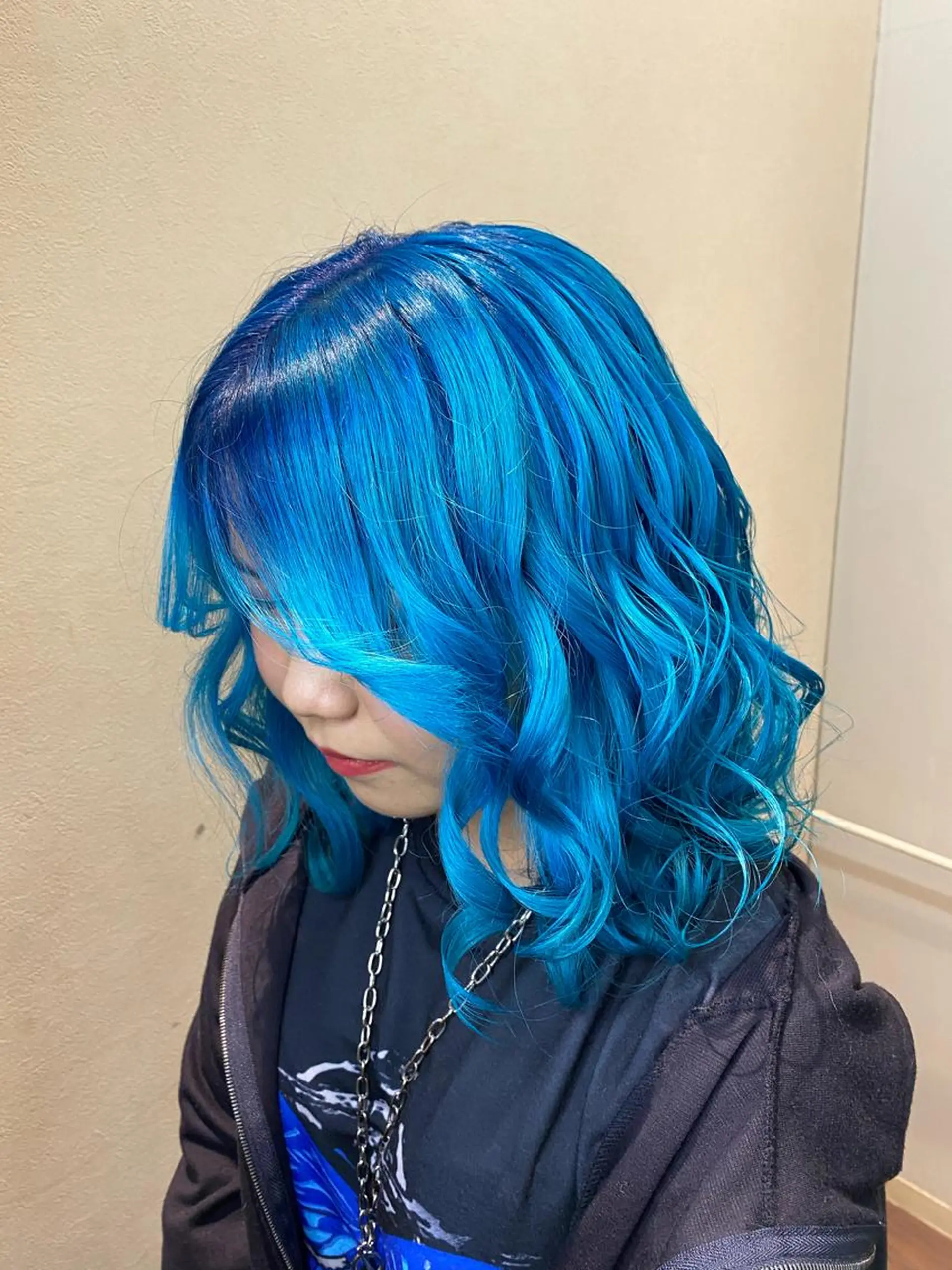 ミディアム ゆぴ☾‪/推しカラー /ハイトーンのヘアスタイル