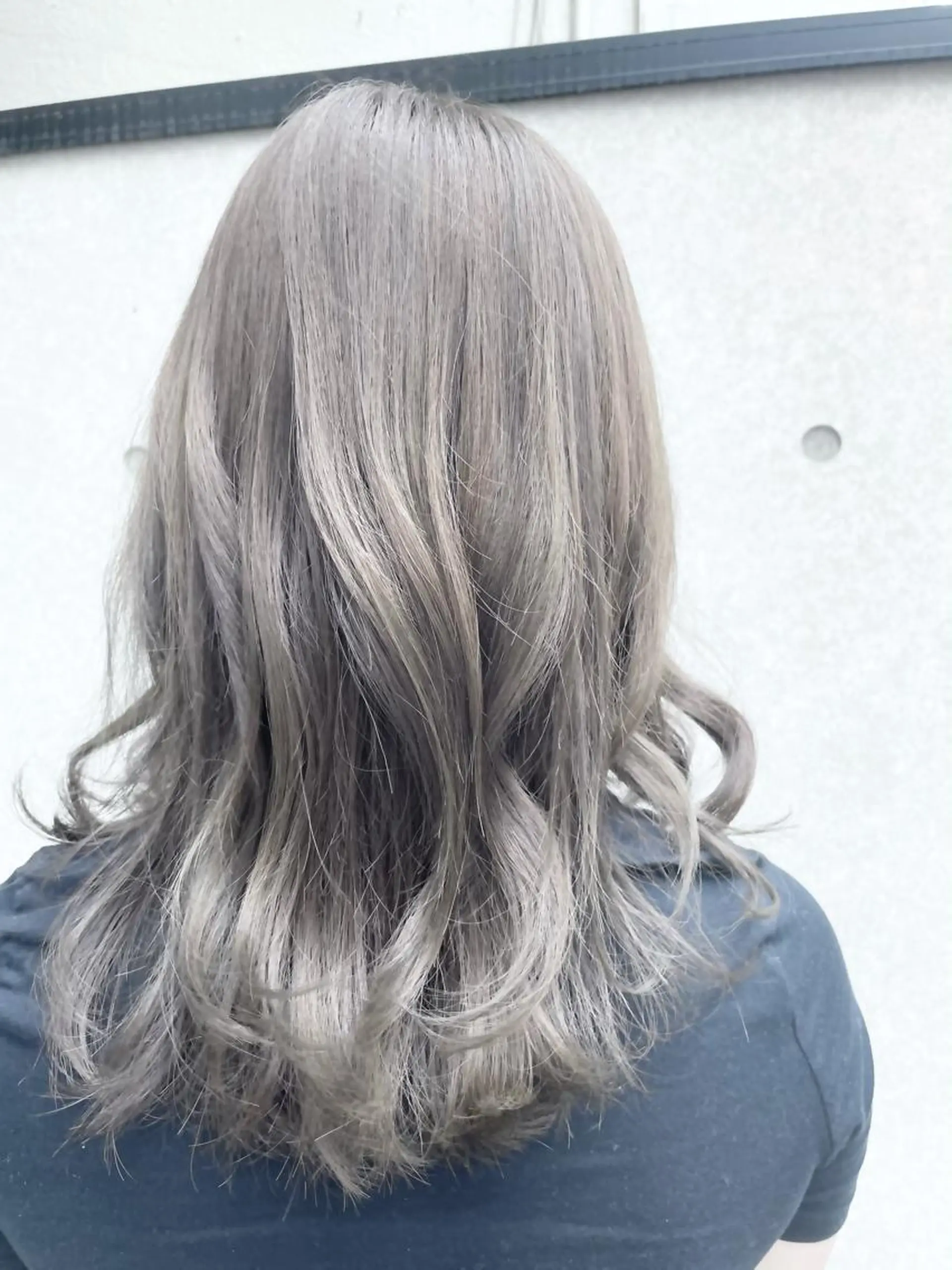 セミロング カラー ヘアアレンジ ヘアカラー EARTH大宮駅前店所属・吉田 瑛美のヘアスタイル