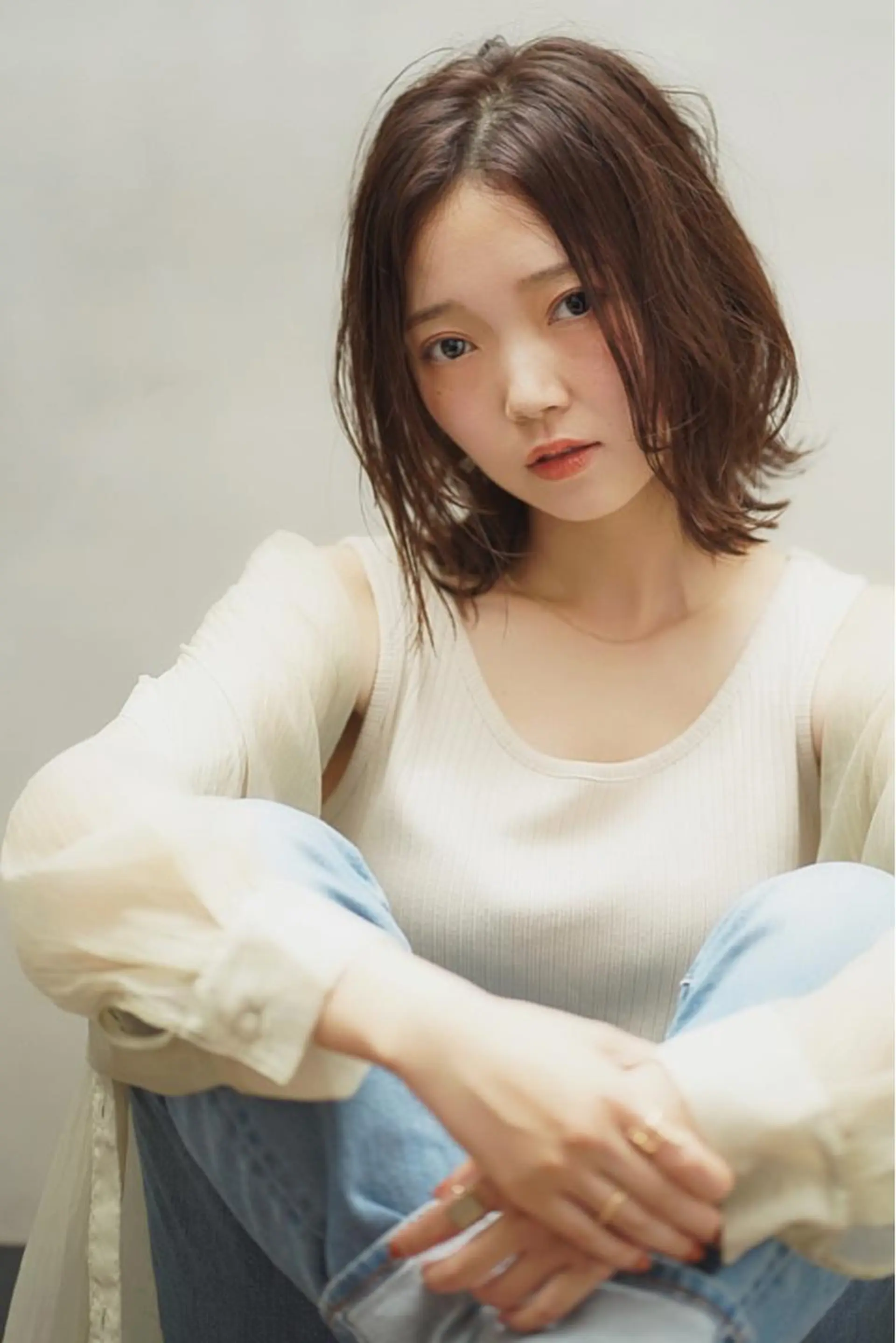 ミディアム 萩原 仁のヘアスタイル
