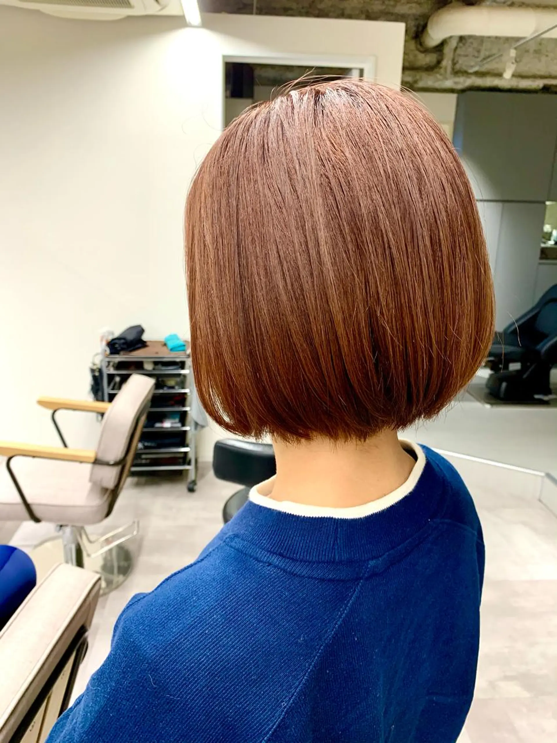 ショート カラー アッシュ ミルクティーアッシュ カット ヘアカラー トリートメント 韓国風ツヤ髪サロン ⭐️髪質改善ルーチェのヘアスタイル
