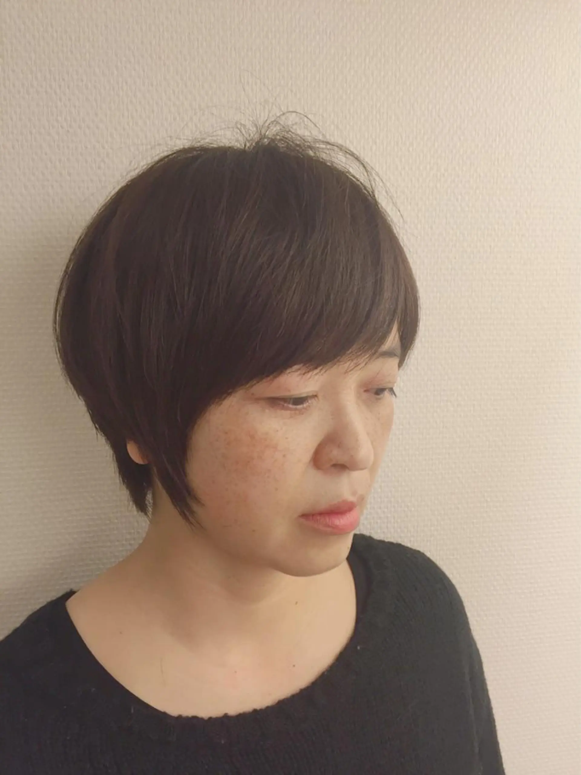 ショート カラー アッシュ ブルーカラー ブルーアッシュ ショートヘア 小酒井 智洋のヘアスタイル