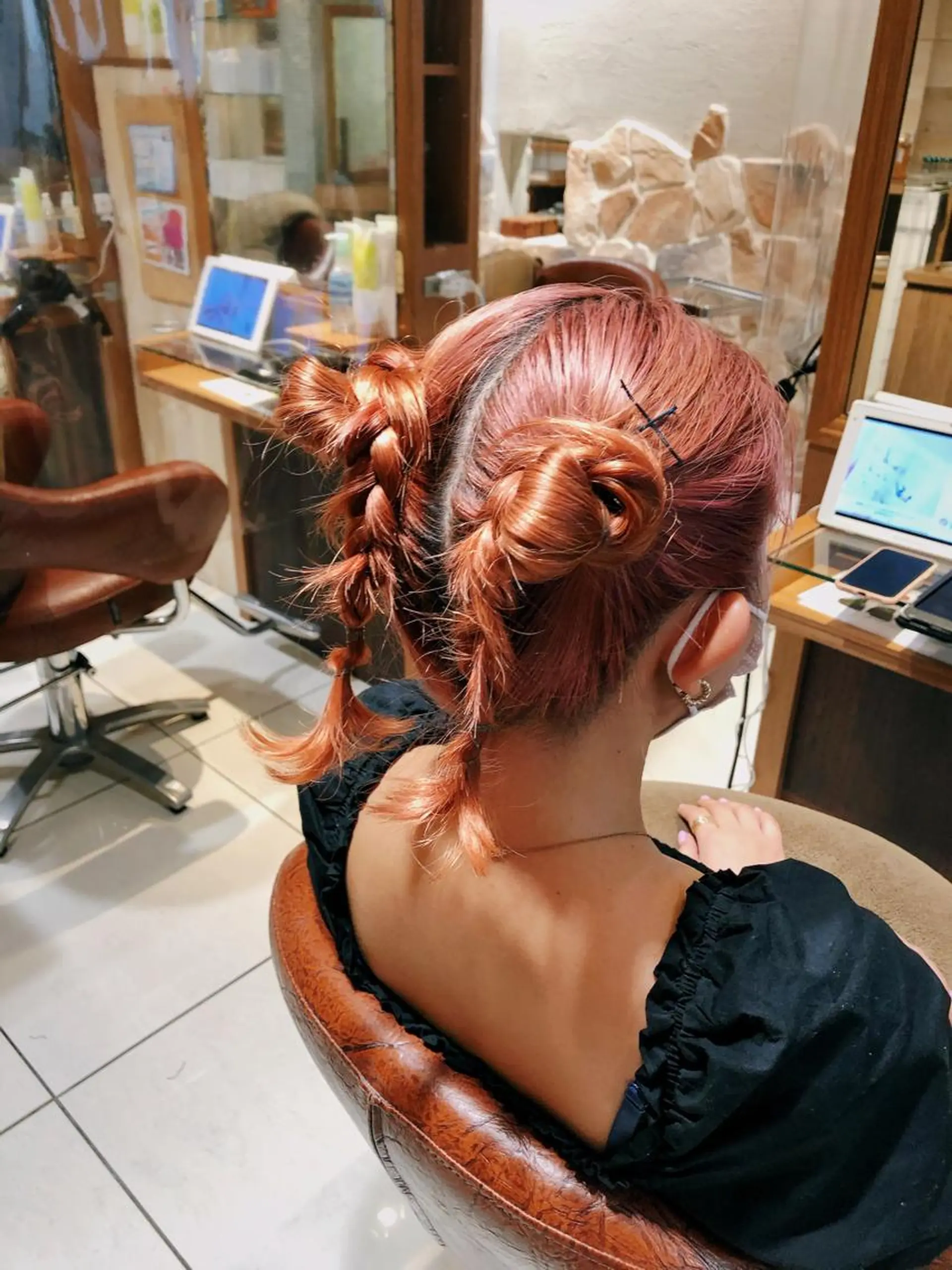 ロング ヘアアレンジ お団子ヘア 【ディレクター 🧸🤍田澤 唯那】のヘアスタイル