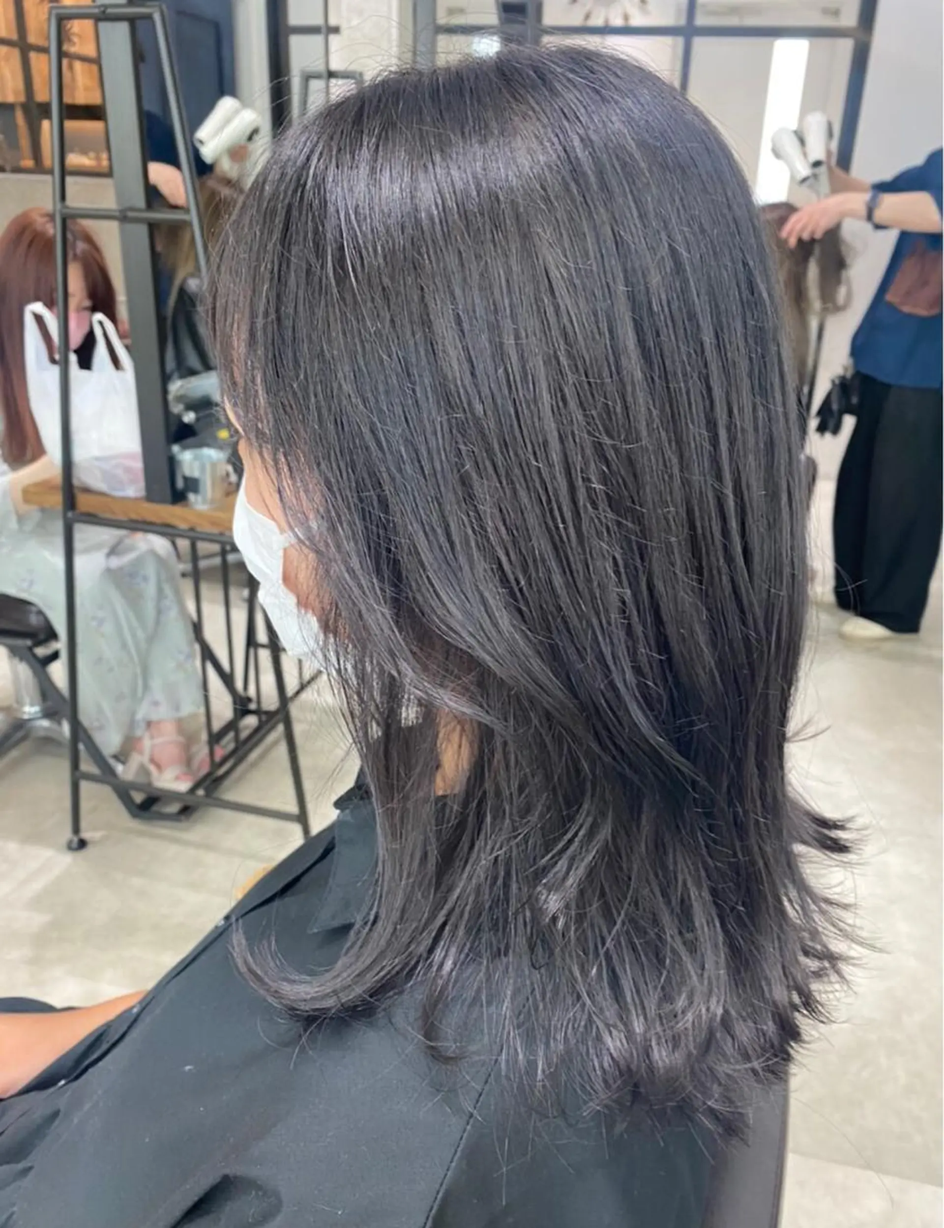 ミディアム カラー アディクシーカラー ブリーチ シルバー ヘアカラー トリートメント 🌿ニュアンスヘア 🌿福田沙也加のヘアスタイル