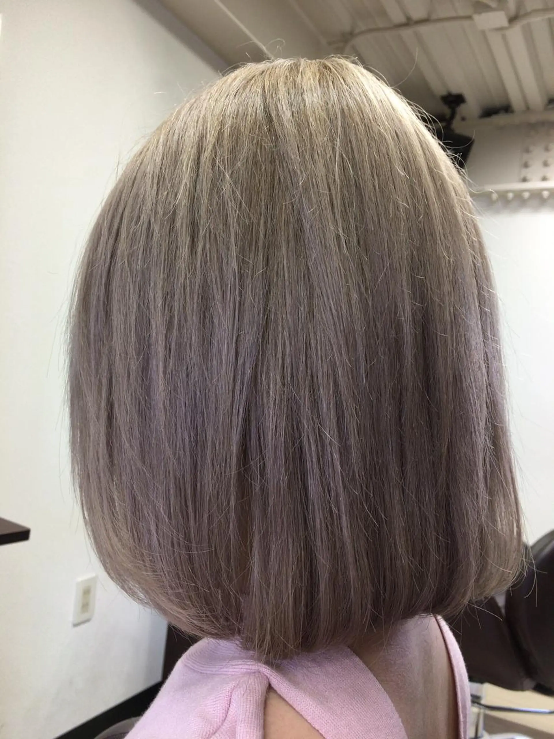 ショート カラー ブリーチ ヘアカラー トリートメント U&i所属・大塚 貴之のヘアスタイル