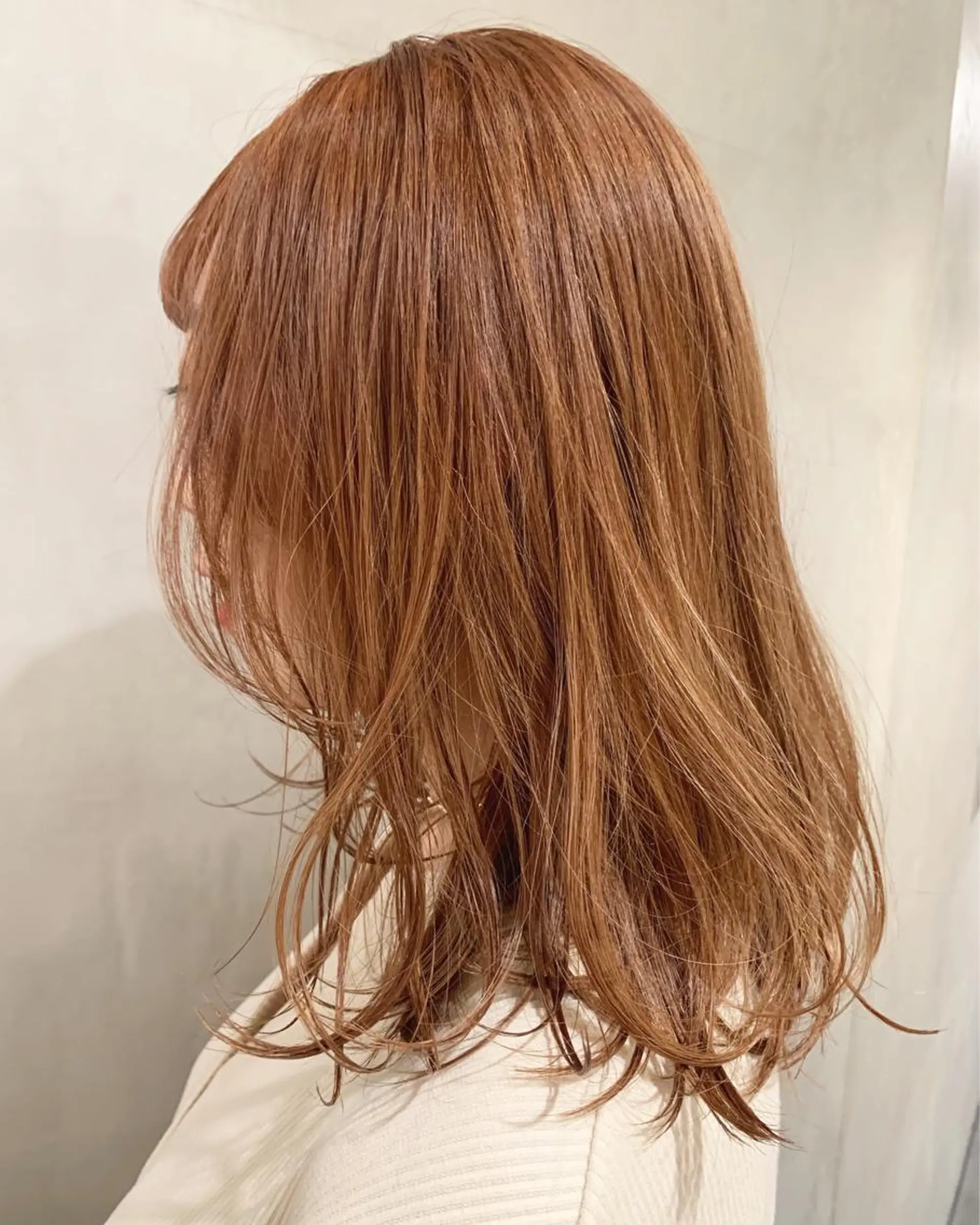 ミディアム カラー ブリーチ カット ヘアカラー トリートメント 優 作のヘアスタイル