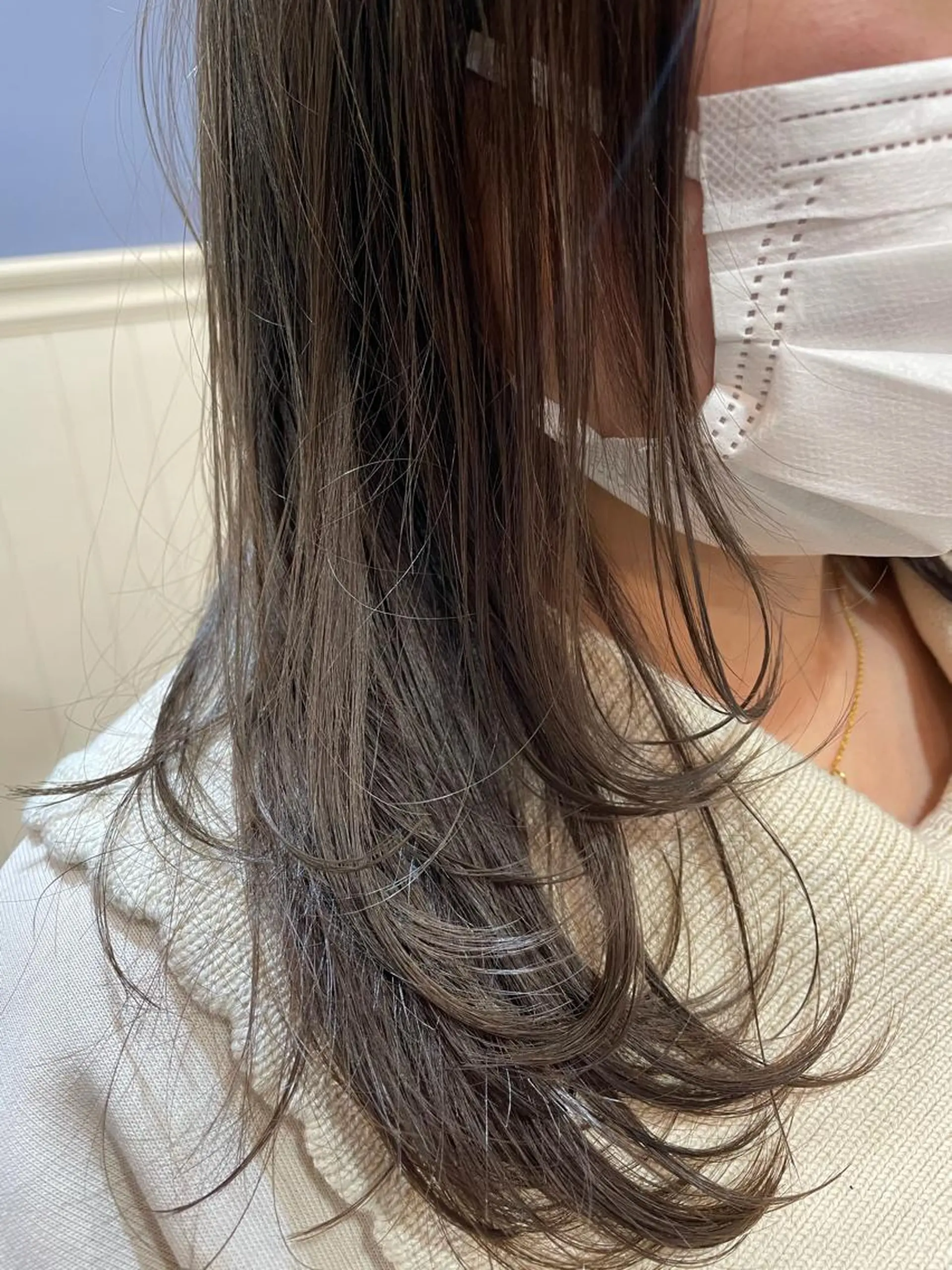 ミディアム レイヤーカット 小関 仁晴のヘアスタイル