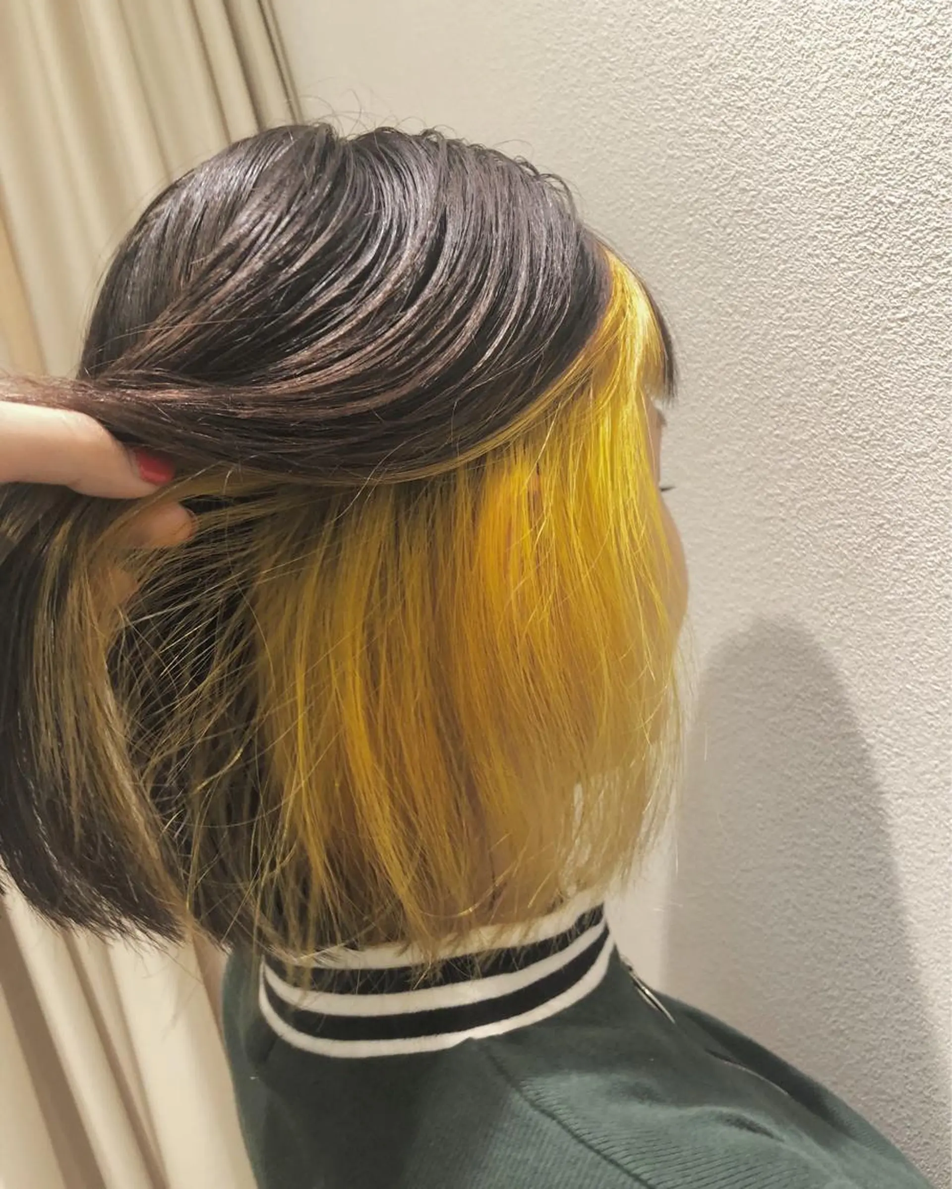 ミディアム カラー 馬場 瑞穂のヘアスタイル
