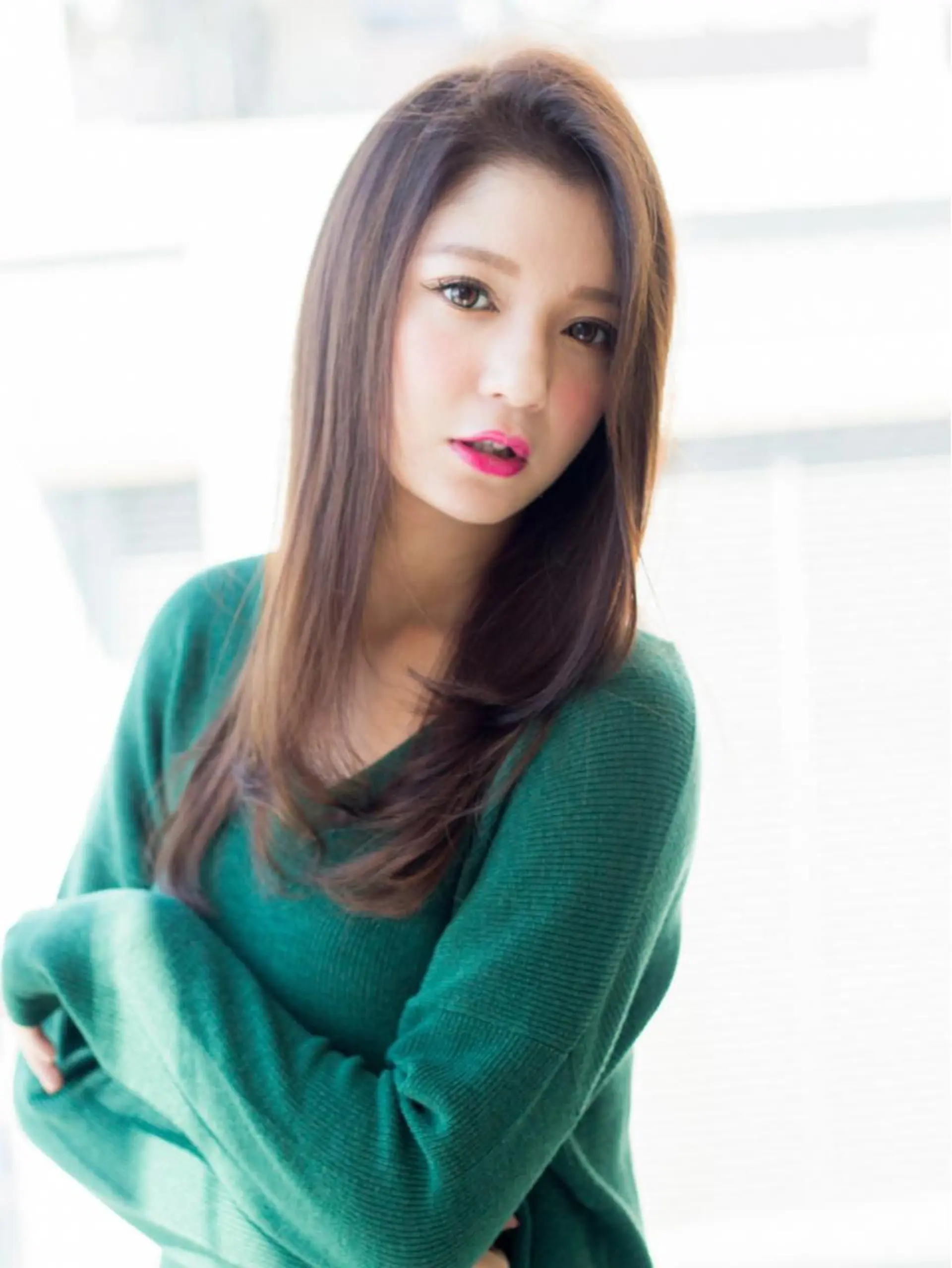 ロング アッシュ 外国人風カラー ハイライト Toiro 中目黒のヘアスタイル