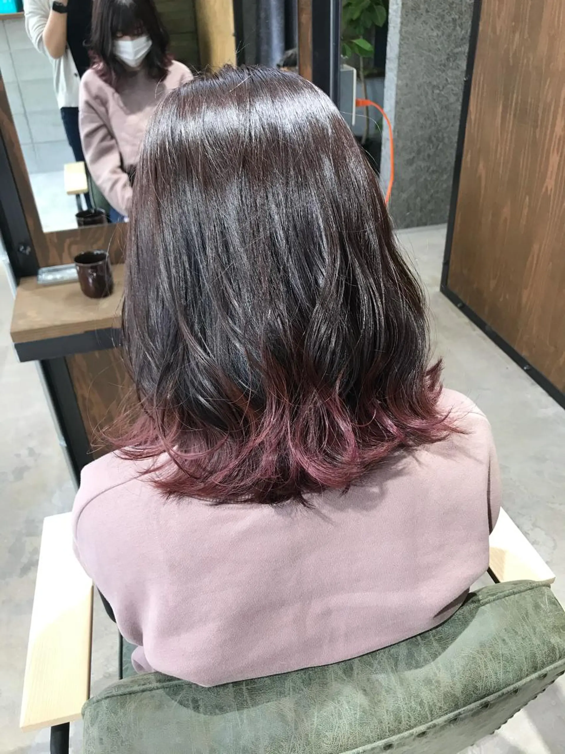 ミディアム カラー uru"所属・uru" すずきさゆりのヘアスタイル