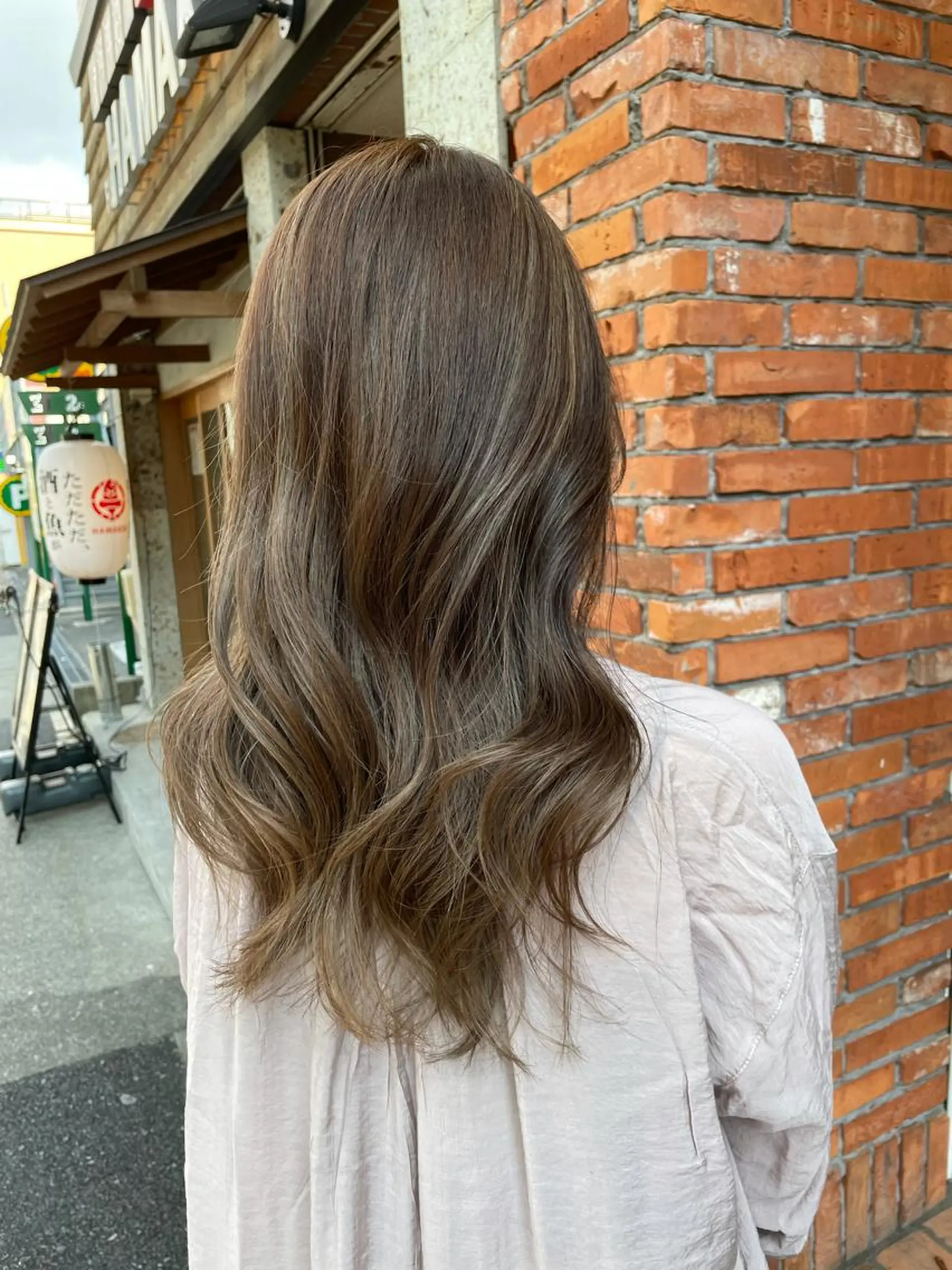 ロング カット ヘアカラー トリートメント 米津 優花のヘアスタイル