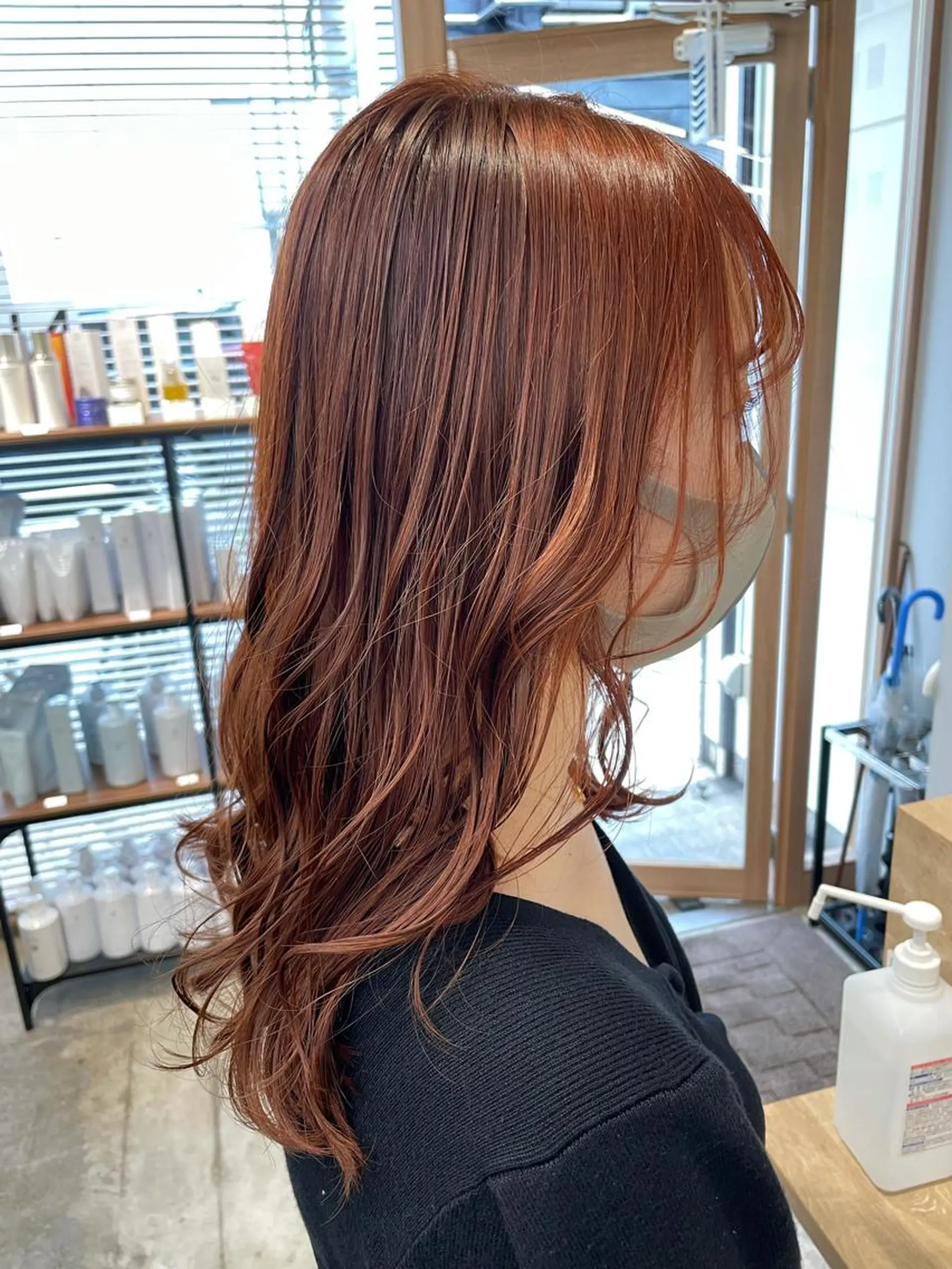 セミロング ヘアカラー SAEKI【ior 】北千住店ブリーチのヘアスタイル