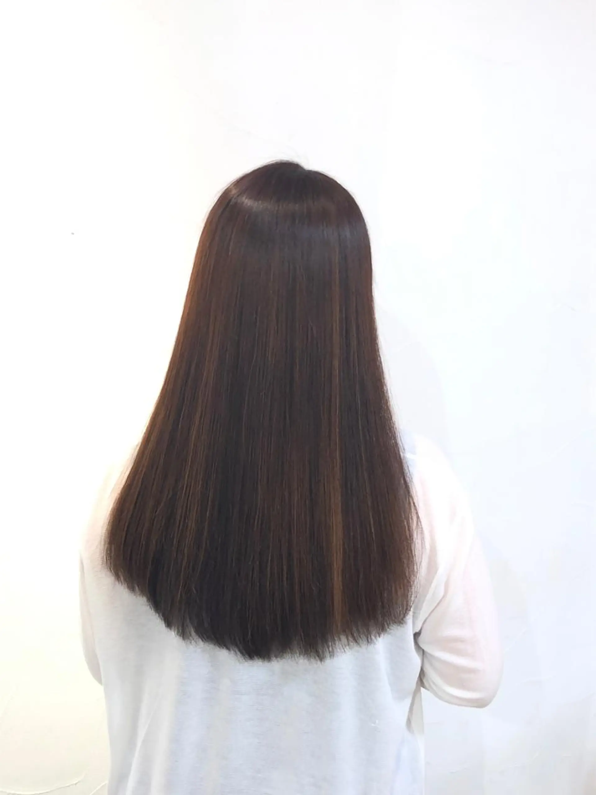 カラー 下池 紗加のヘアスタイル