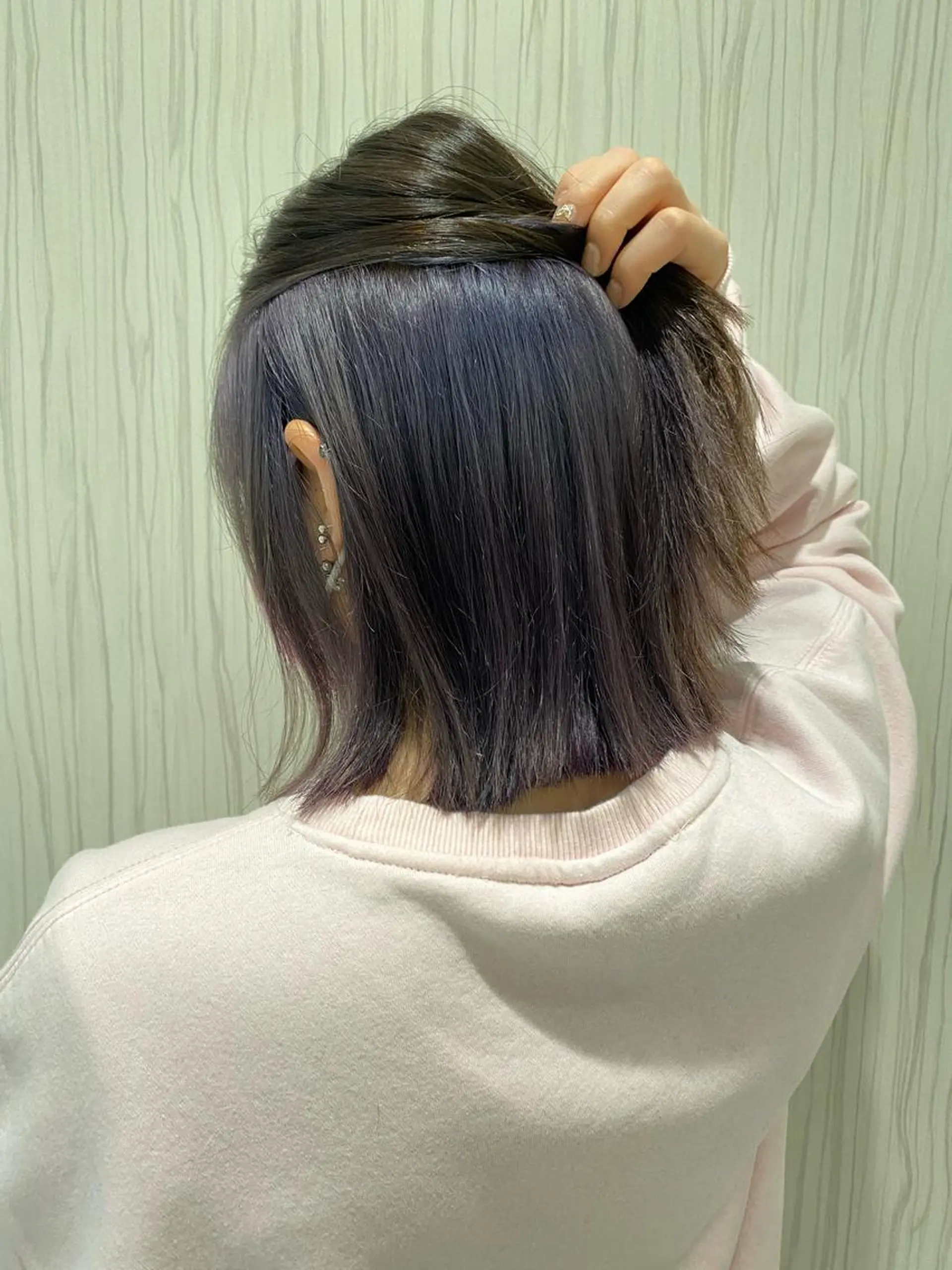 ショート カラー ブリーチ ブルーカラー 透明感カラー 🥀暖色韓国ヘア💕 保科侑花のヘアスタイル