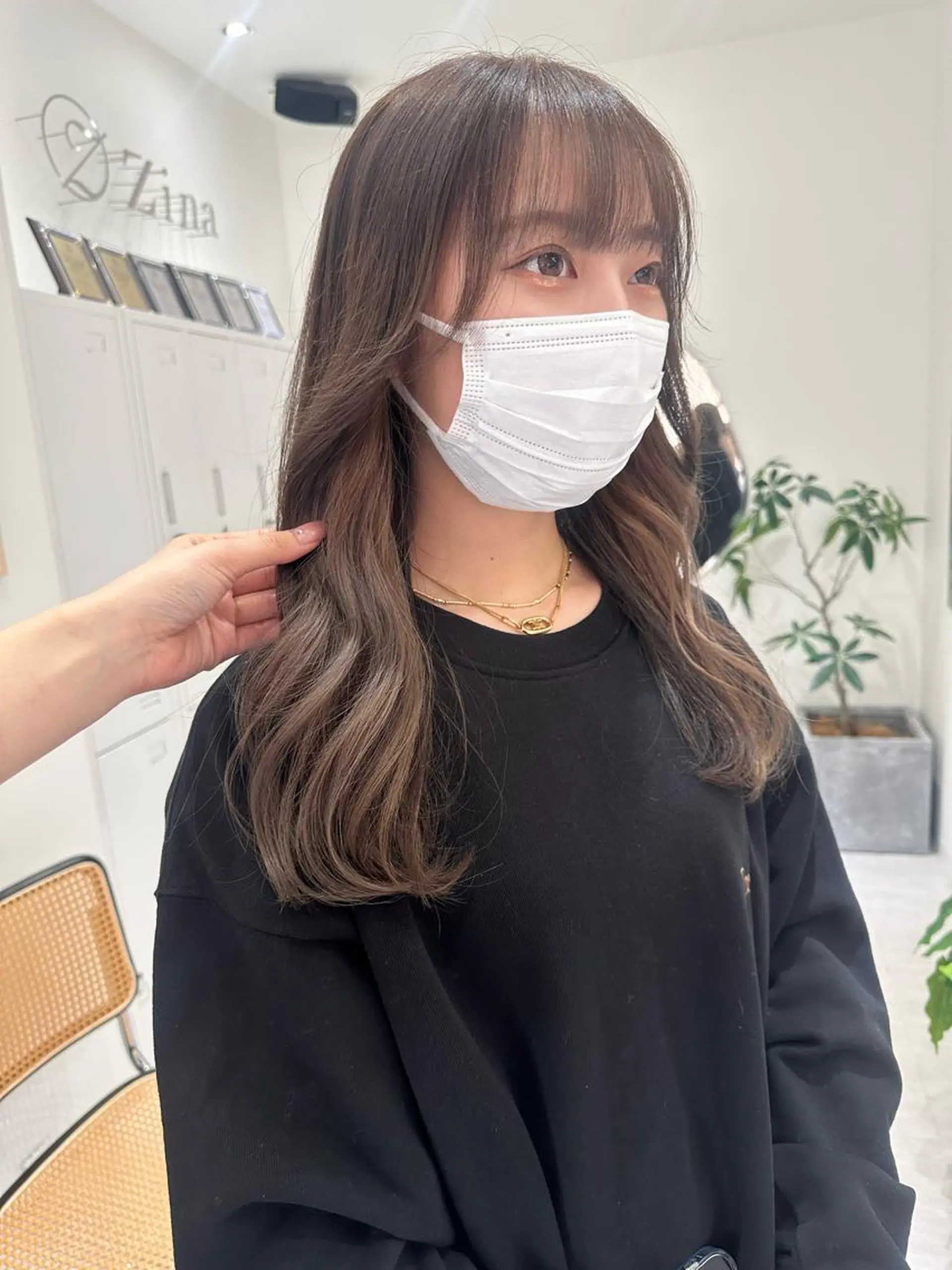 セミロング カラー アディクシーカラー ベージュカラー ブリーチ ケアブリーチ デザインカラー ヘアカラー 韓国ヘア顔周りカット 艶髪ベージュtamaのヘアスタイル